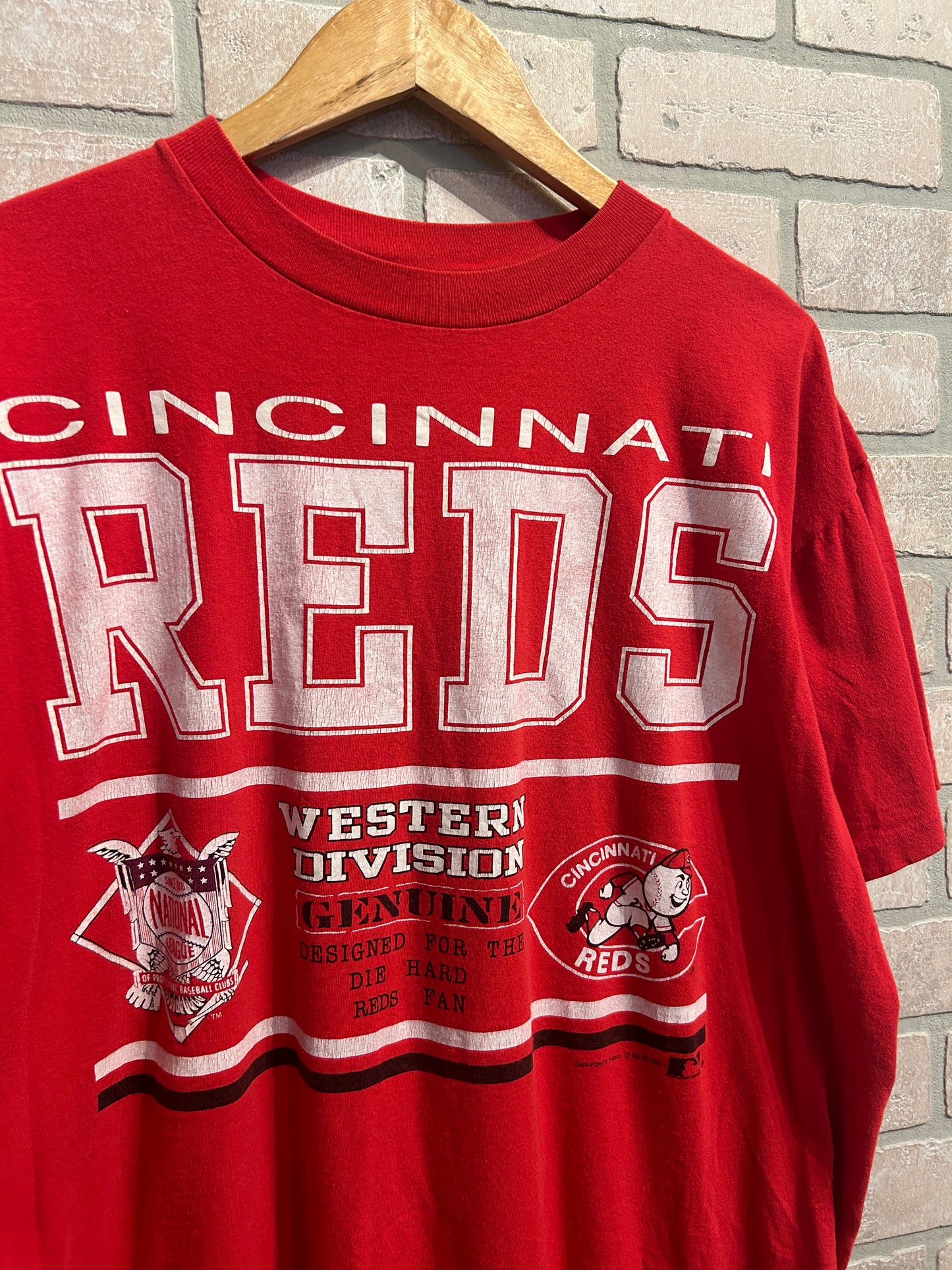 Vintage Cincinnati Reds Tee L