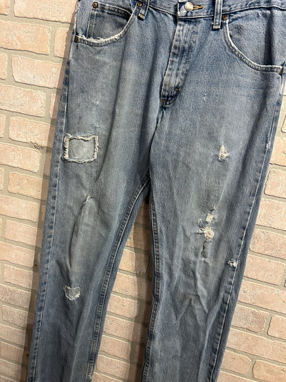 Wrangler Distressed Jeans 31x32