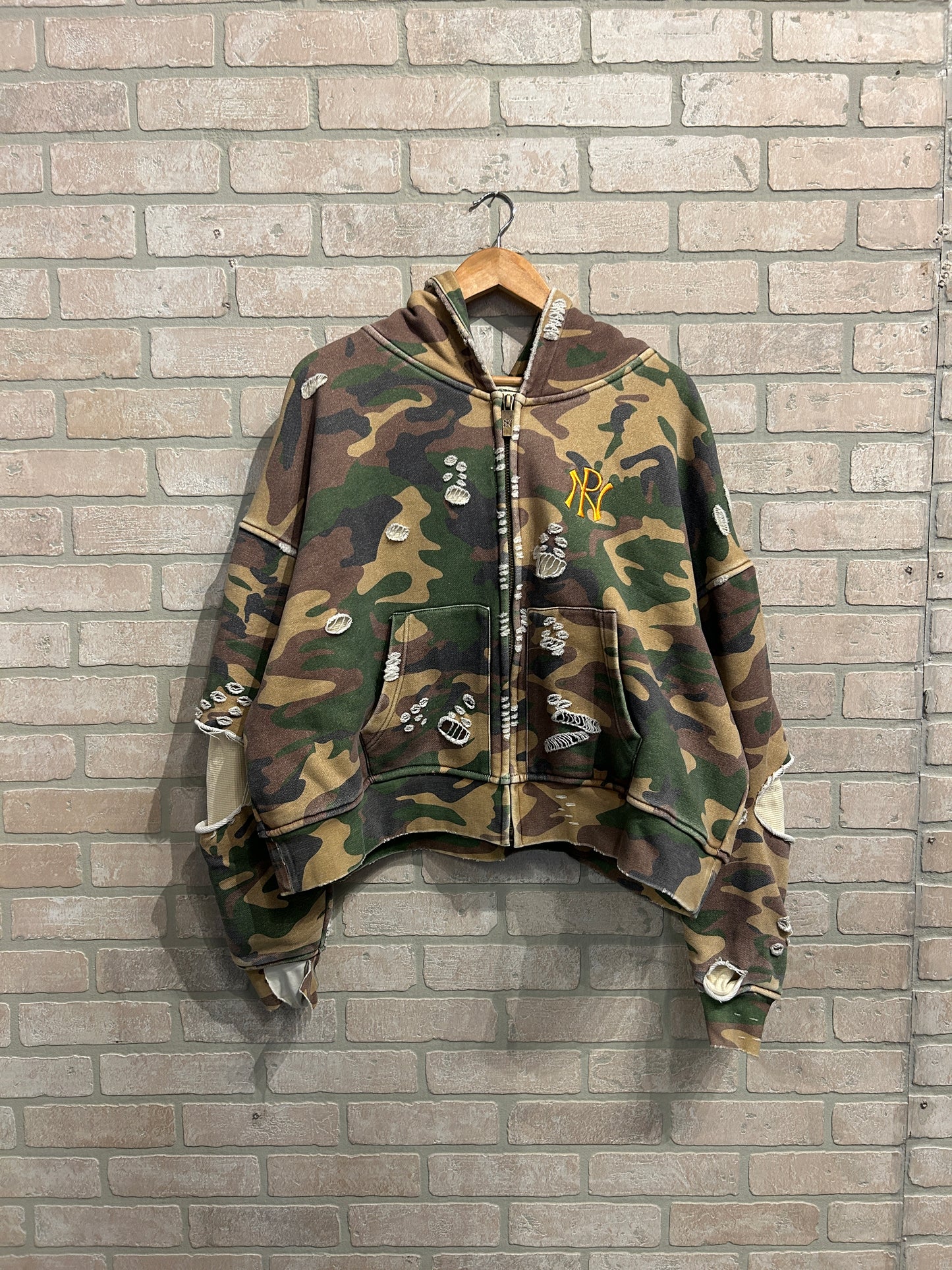 N’OUBLIE PAS Camo Hoodie
