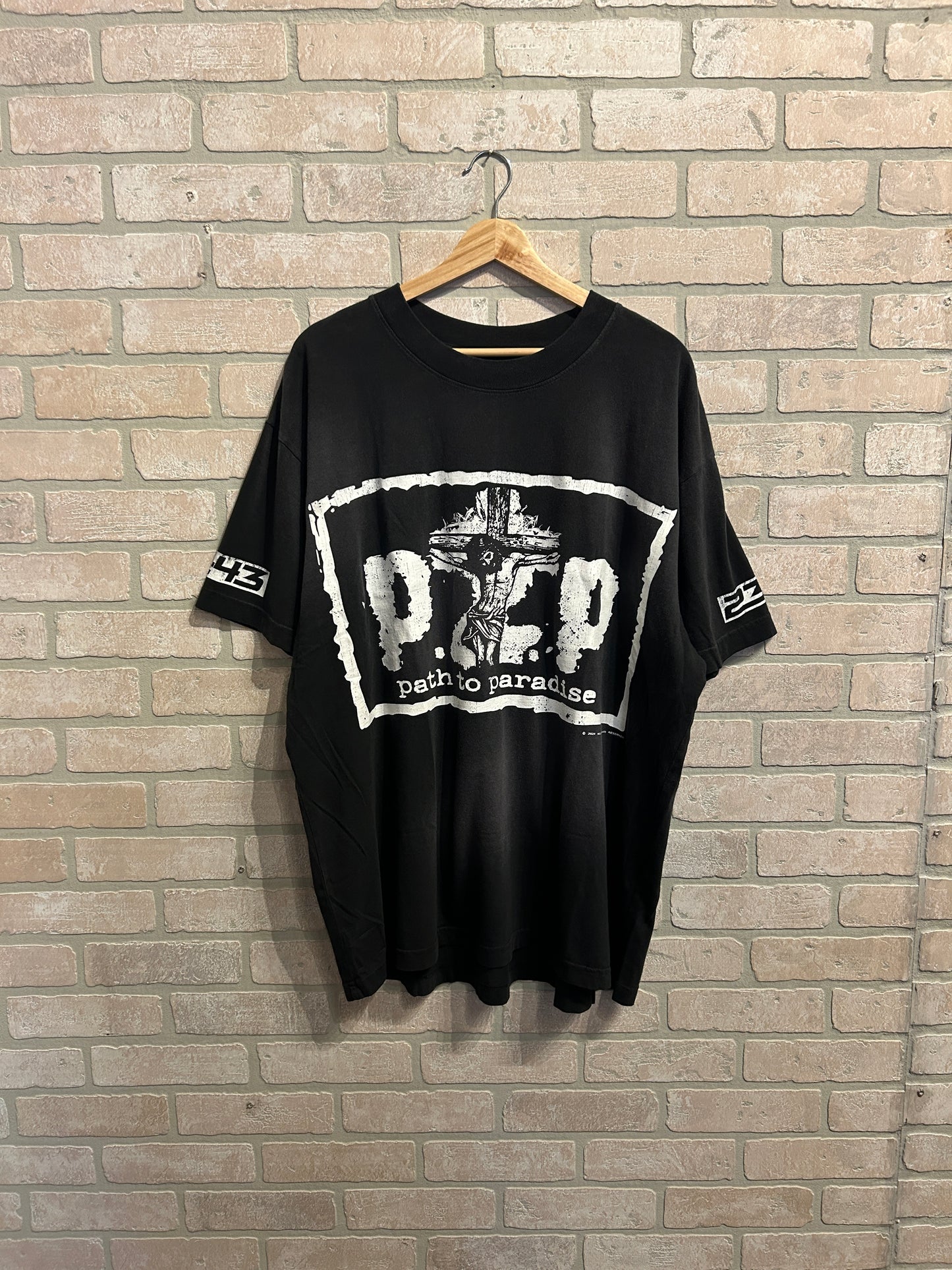 Hellstar P2P Tee