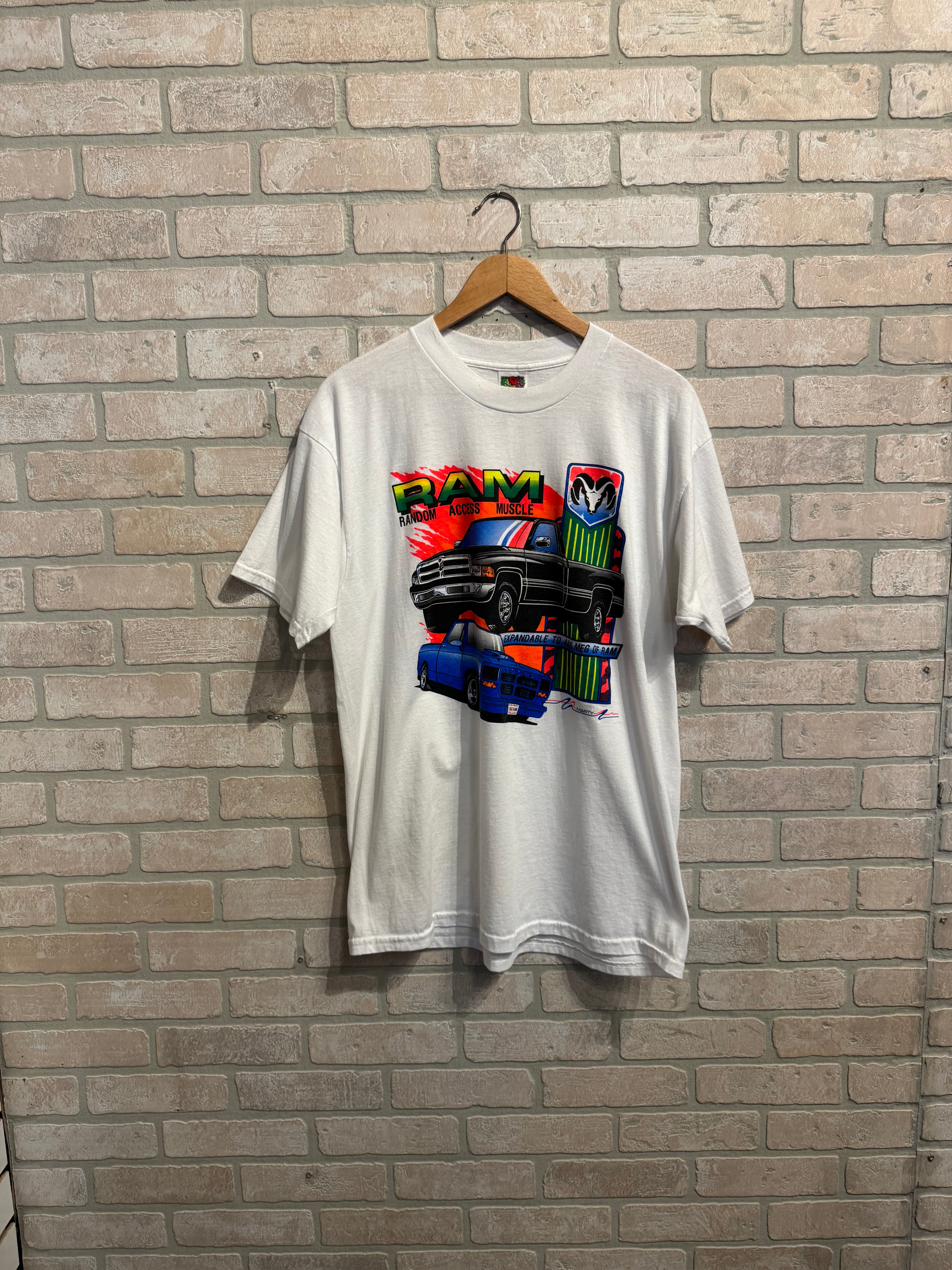 Vintage Ram Truck Tee XL