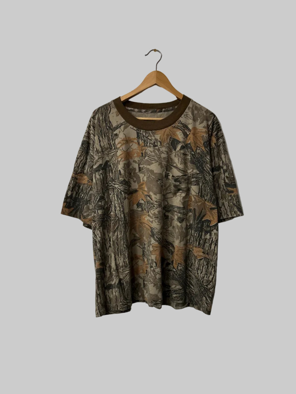 Vintage 90’s Camo Tee L