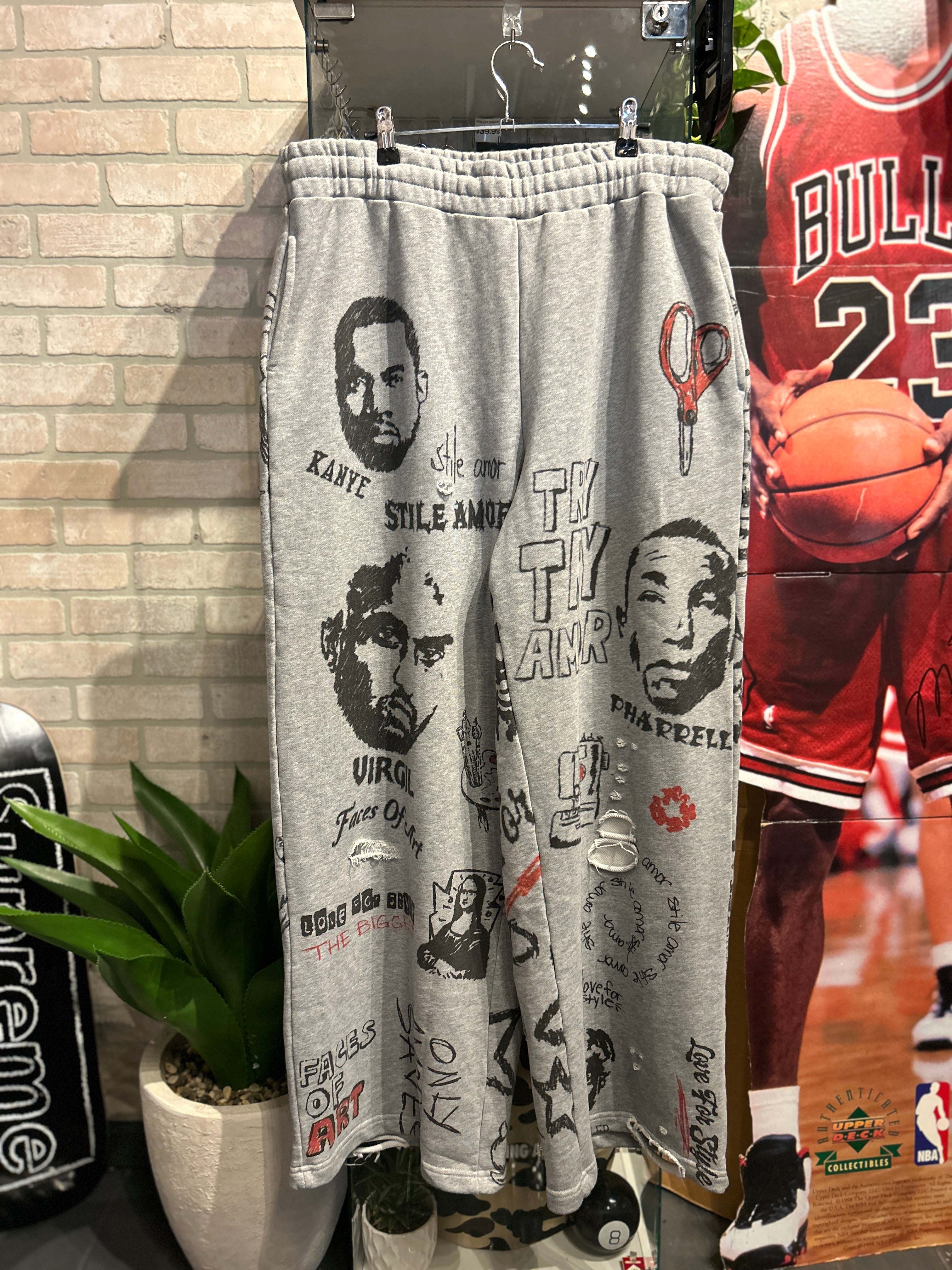 Stile De Amor Sweatpants XL