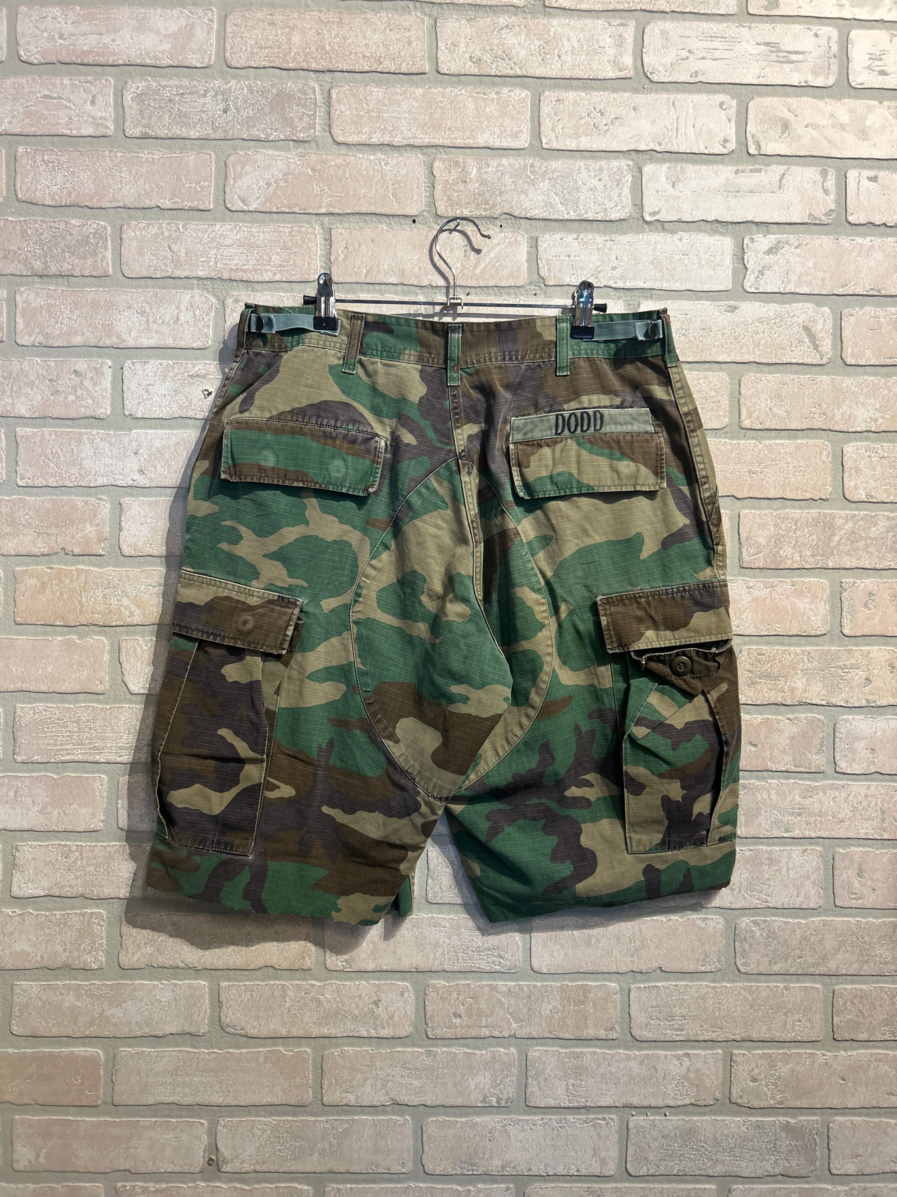 Vintage Camo Shorts 34