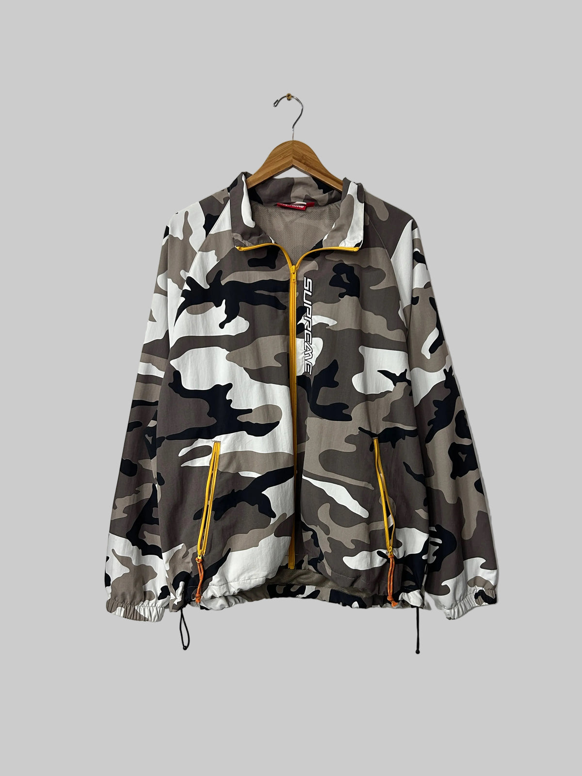 Supreme Camo Windbreaker L