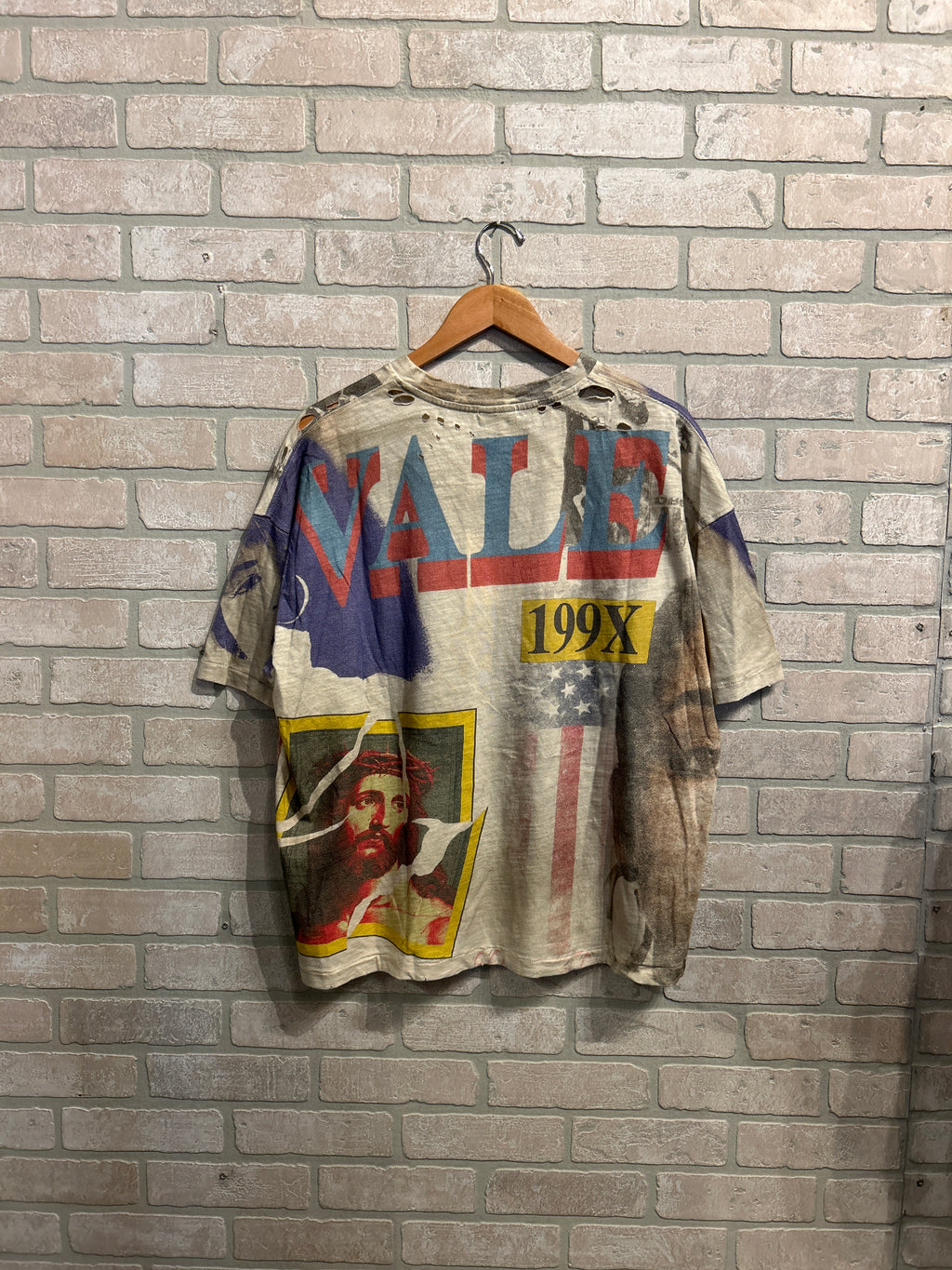 Vale Tee