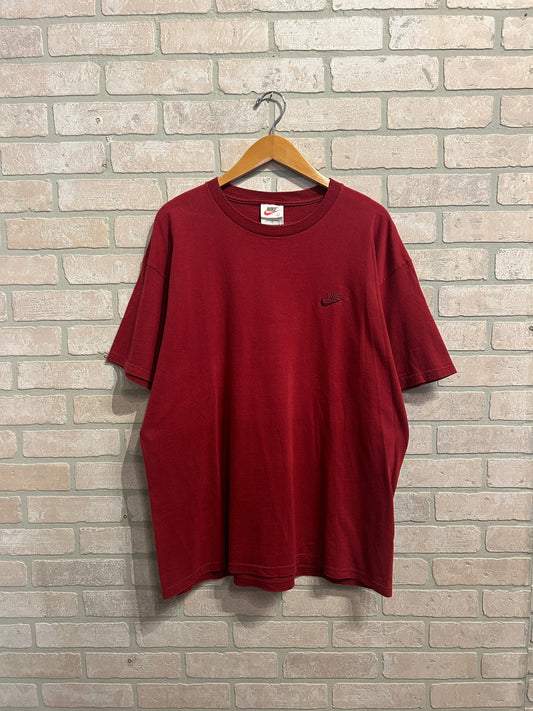 Vintage Nike Tee L