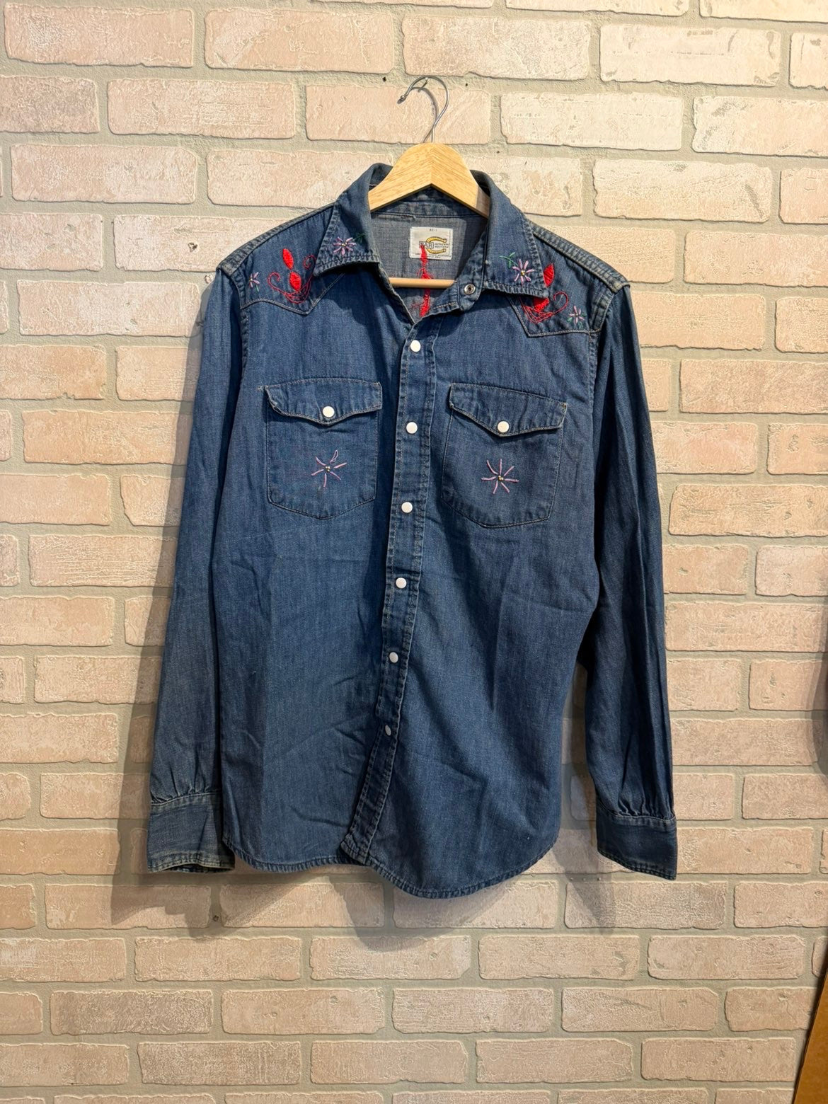 Vintage 60s/70s Button Up L