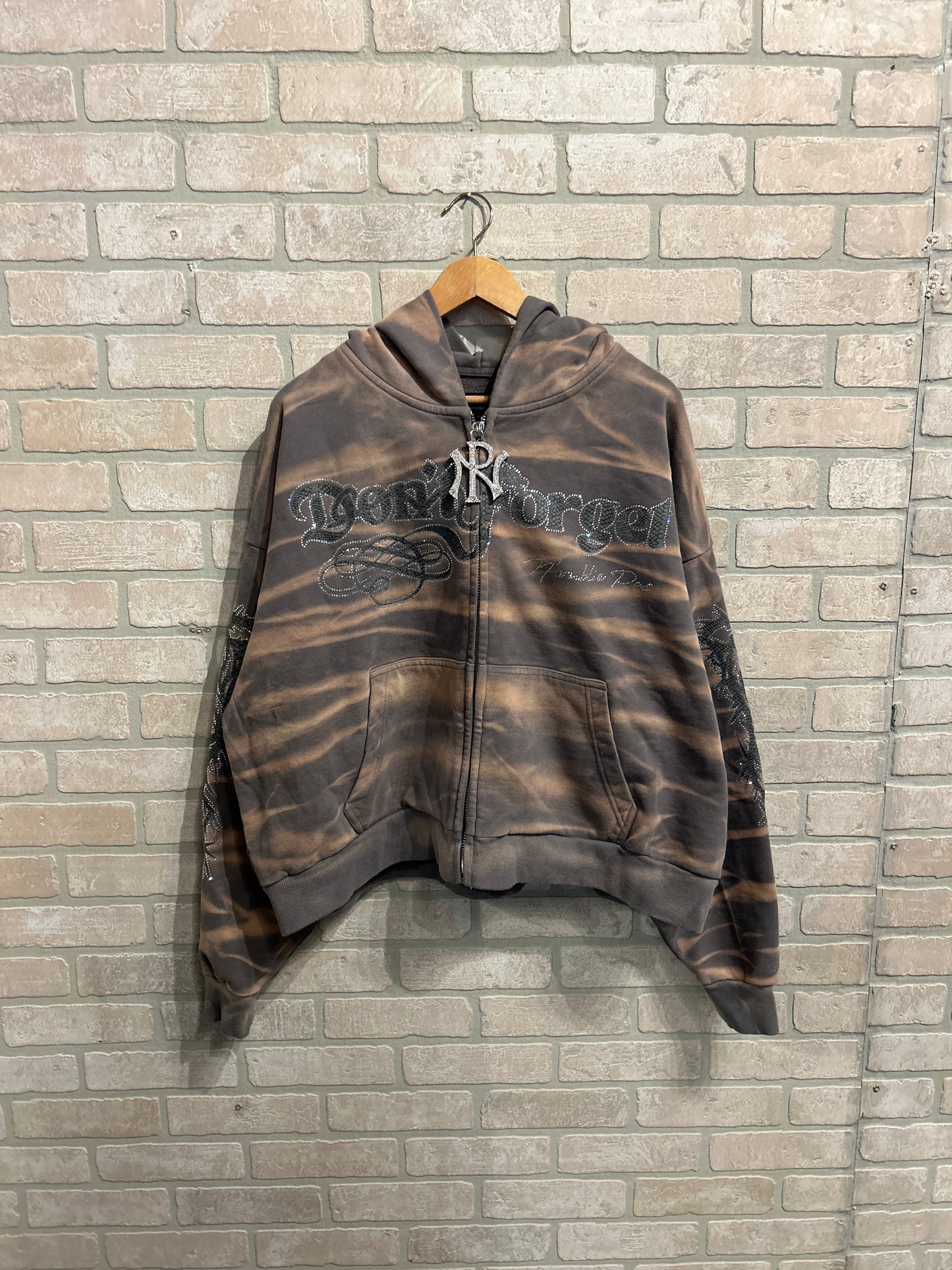 N’oublie Pas Hoodie