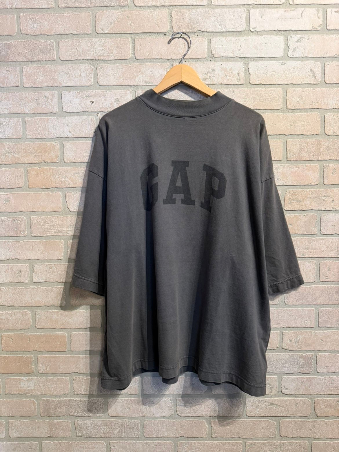 YZY Gap Tee XXL