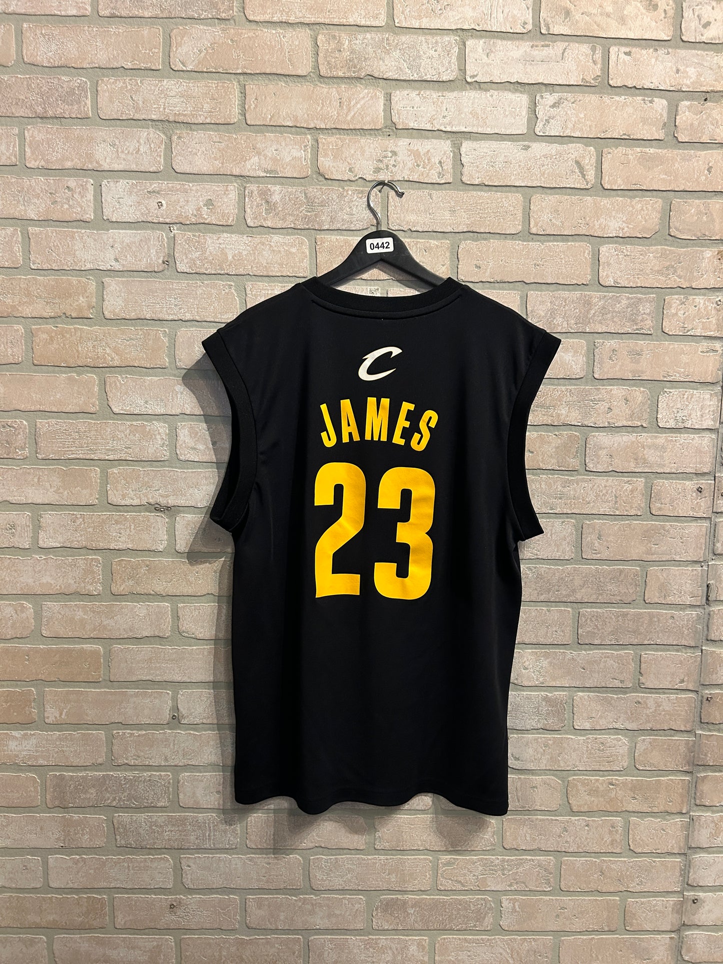 Lebron James Cavs Jersey M