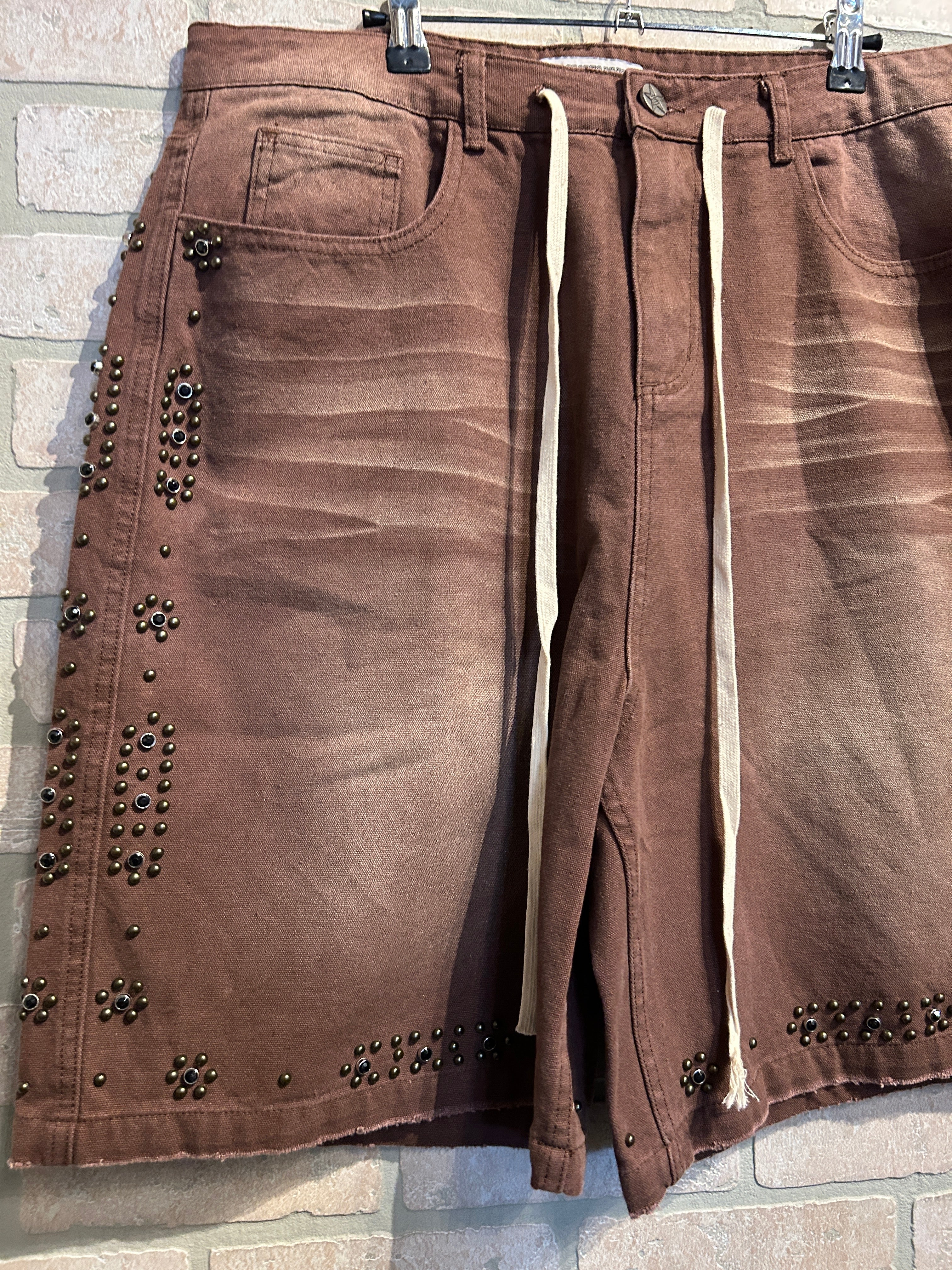Vale Studded Shorts 32