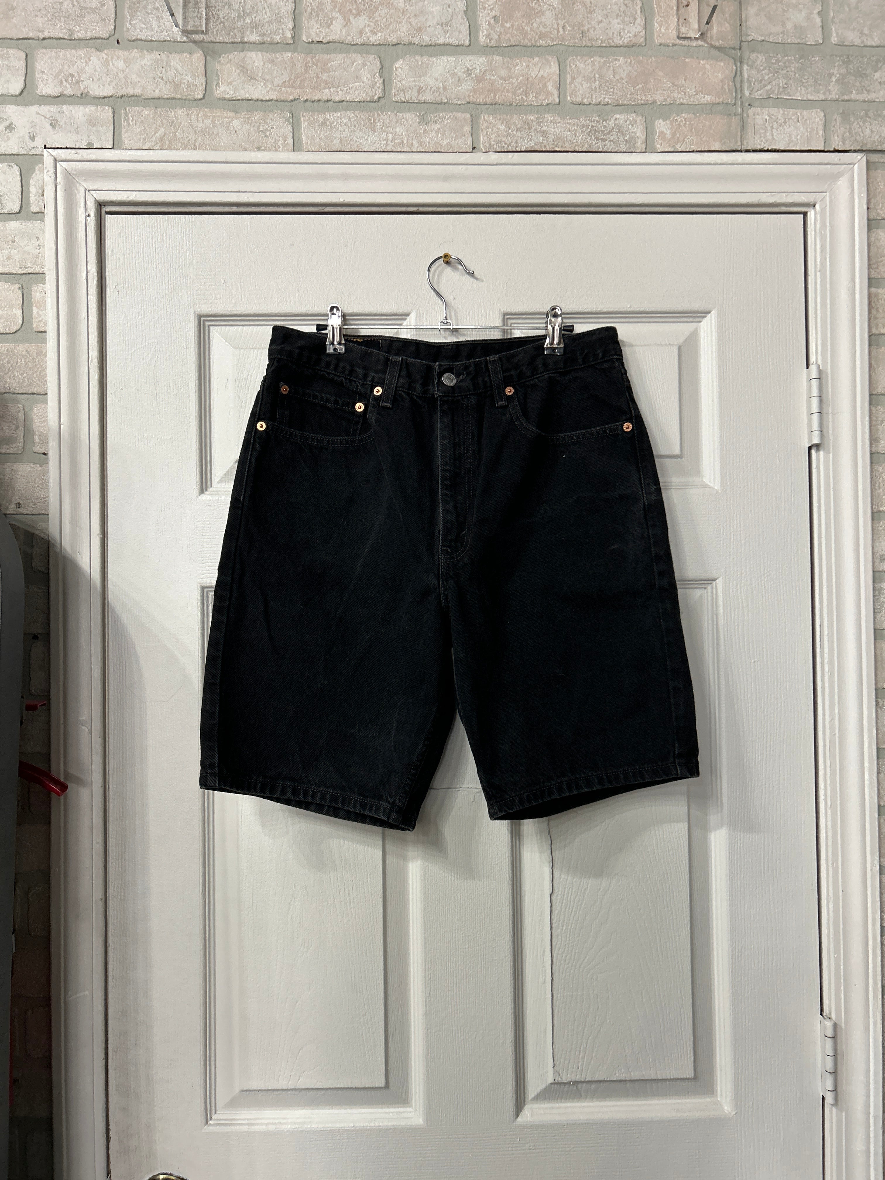 Vintage Levi’s Jean Shorts 34