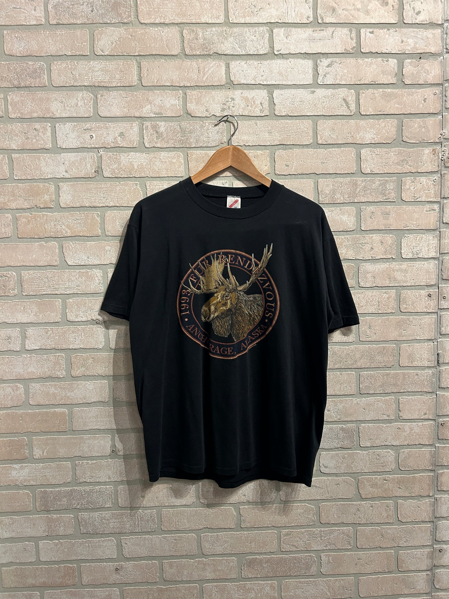 Vintage Moose Outdoors Tee L