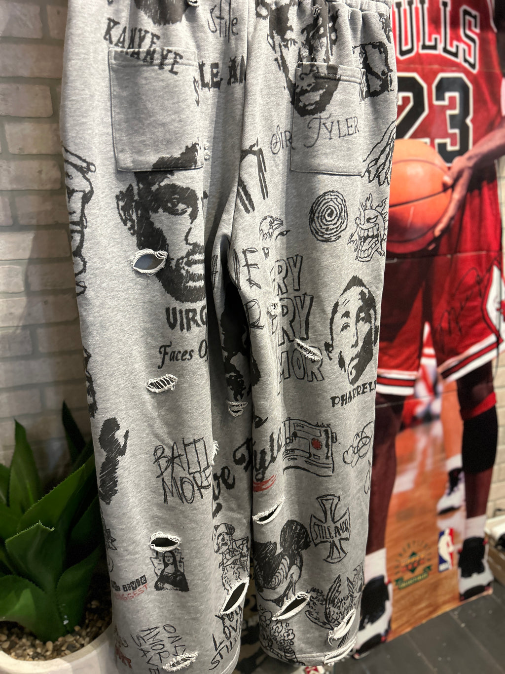 Stile De Amor Sweatpants XL