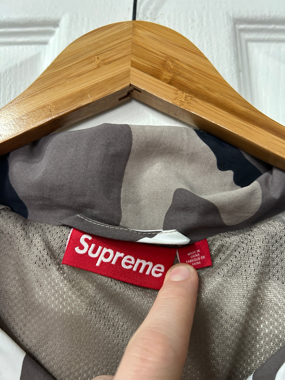 Supreme Camo Windbreaker L
