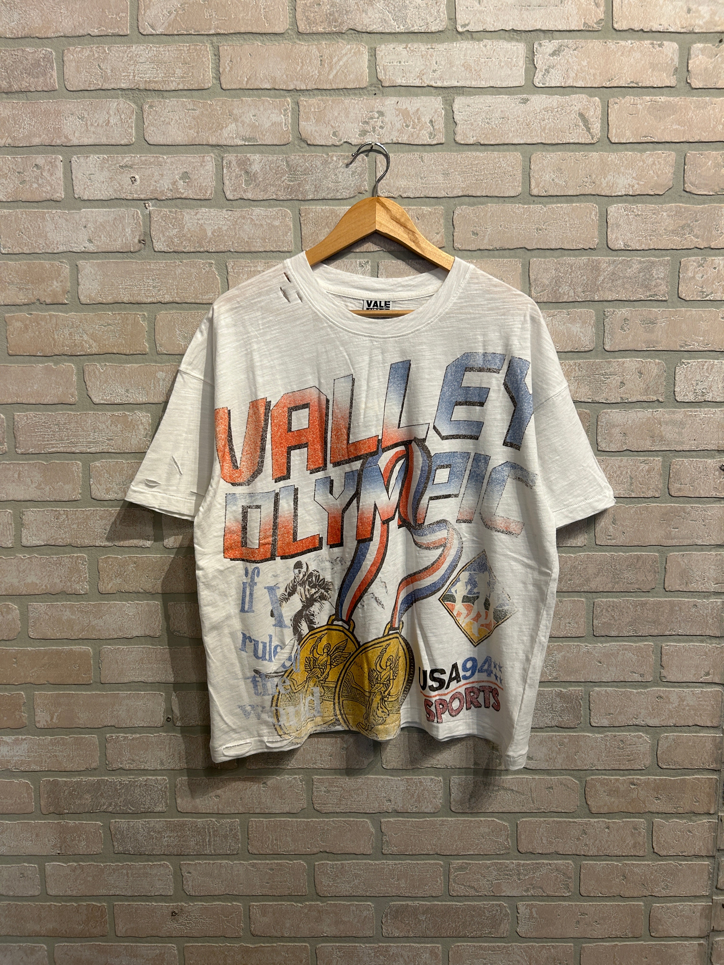 Vale Tee