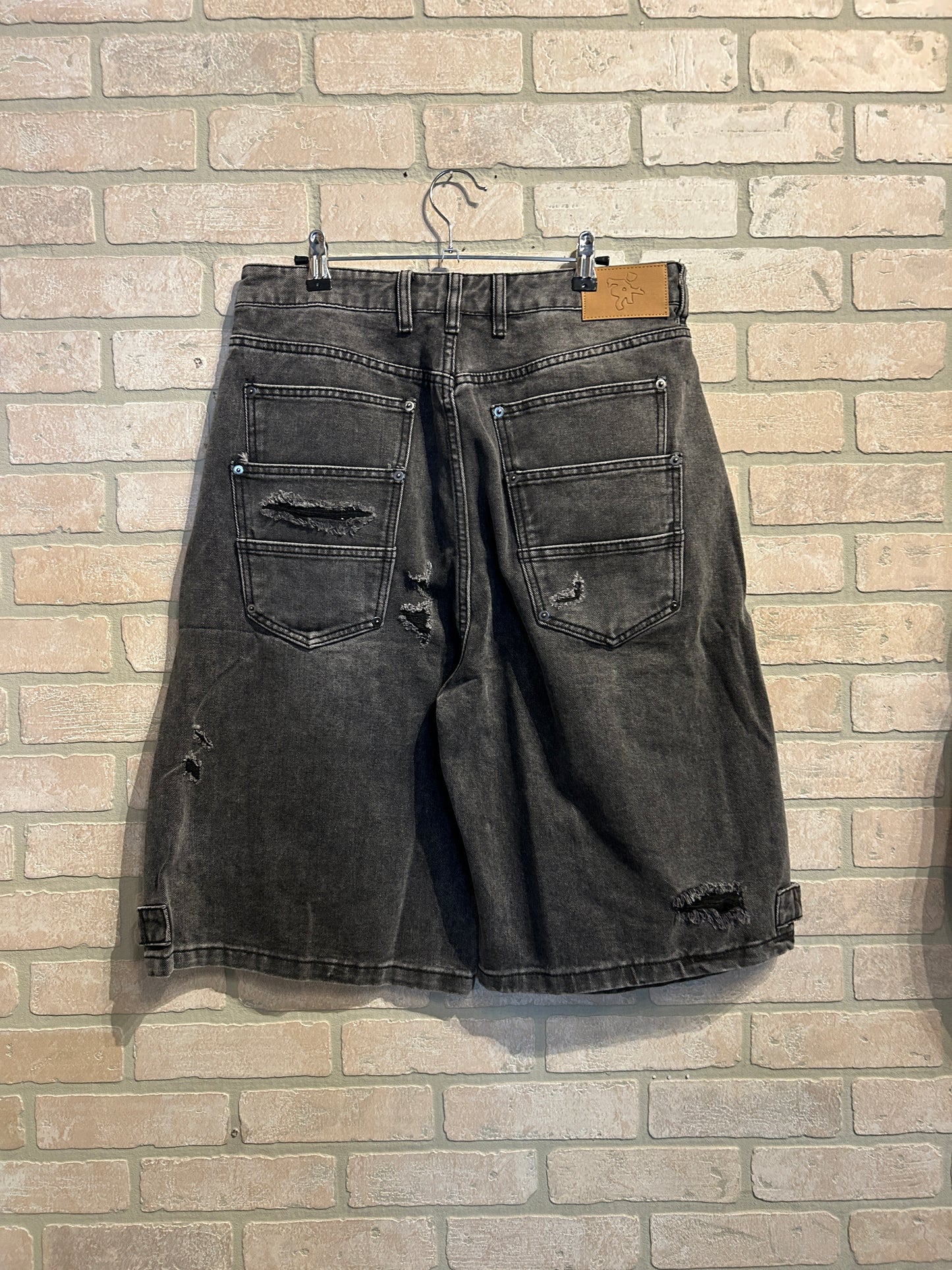 Project Capri Jorts 32