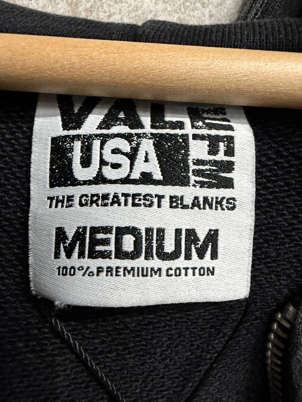 Vale Halloween Zip Hoodie M