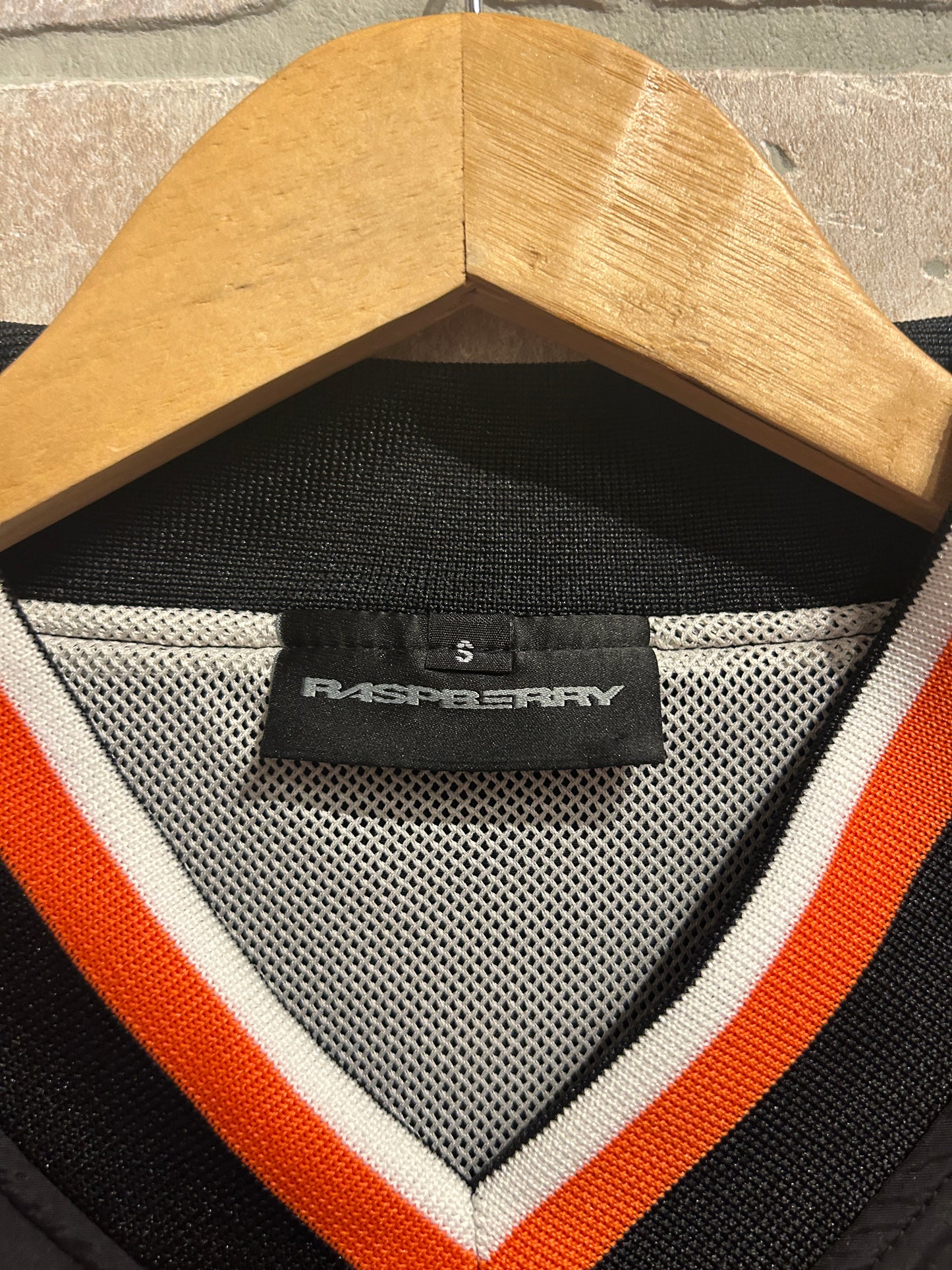 GvGallery/Raspberry Crewneck S