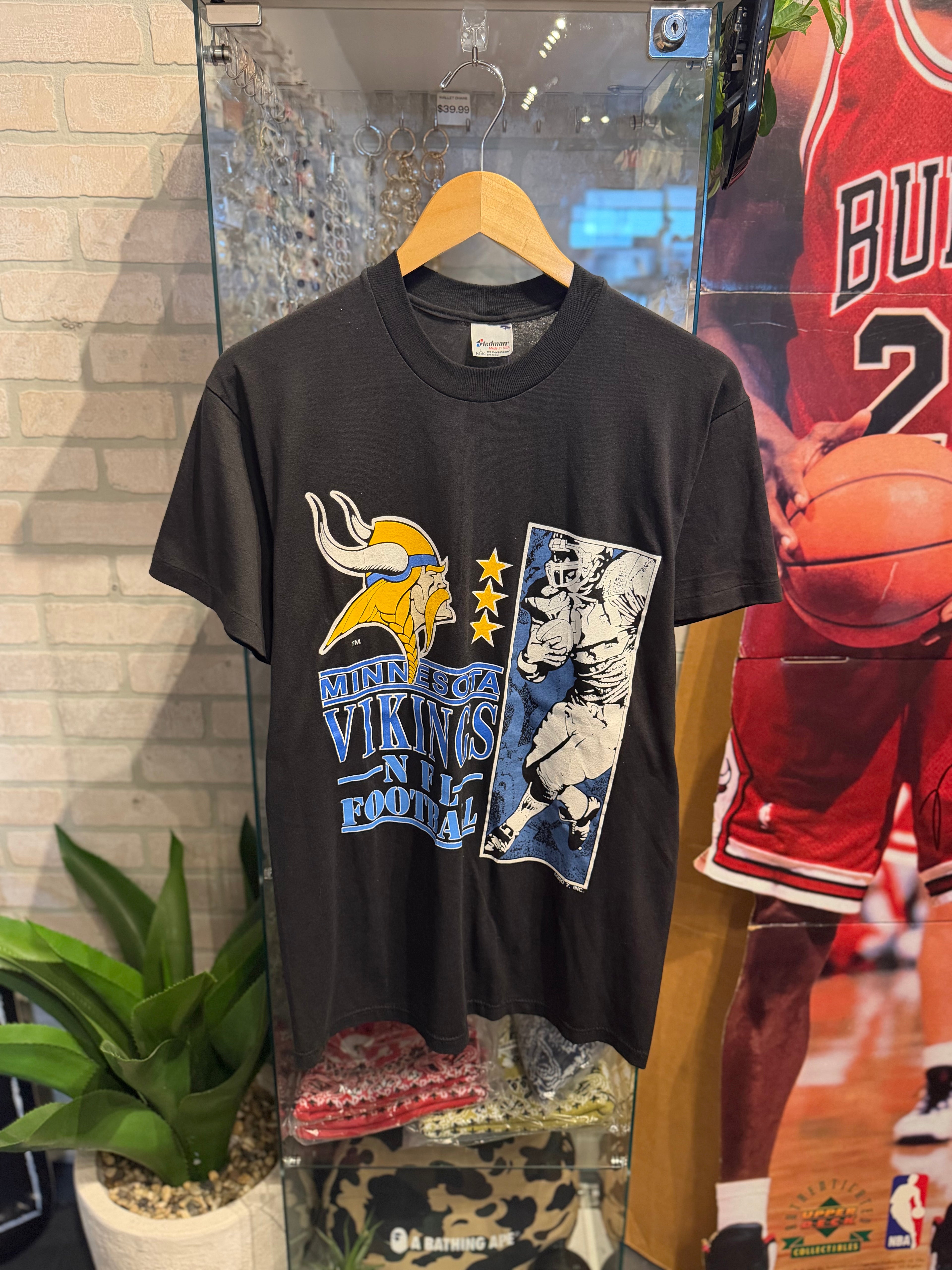 Vintage Minnesota Vikings Tee L