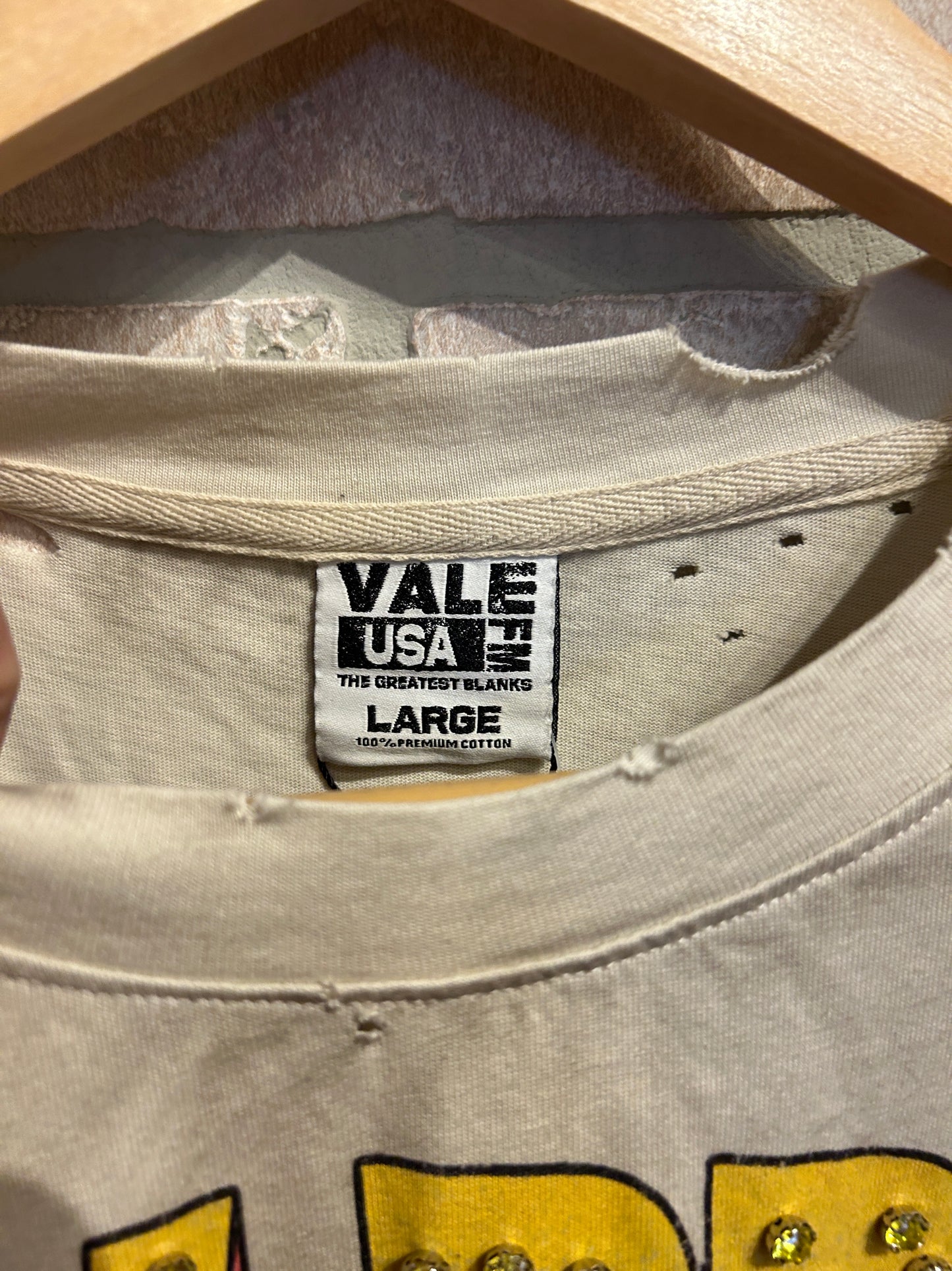 Vale Tee