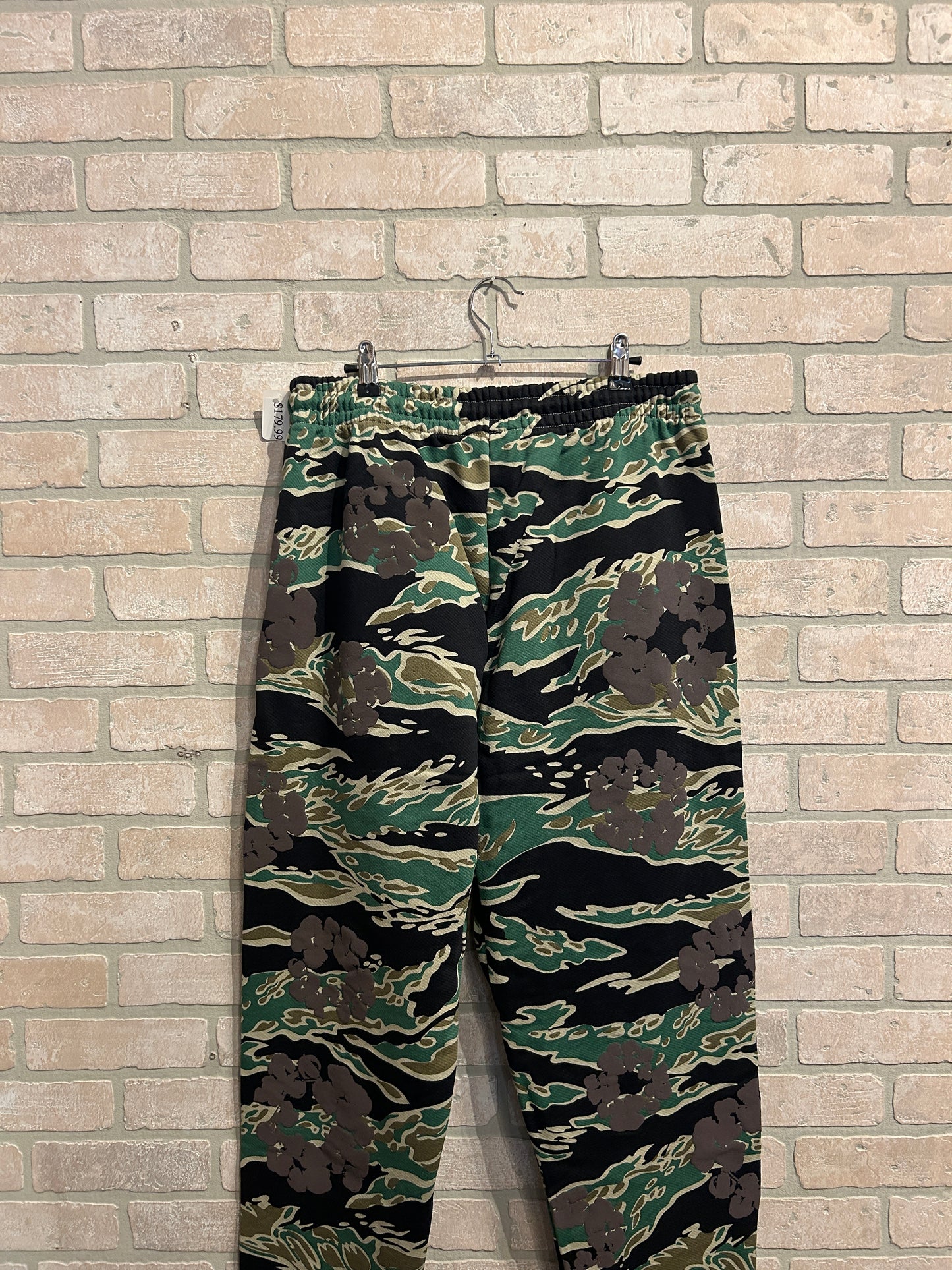 Denim Tears Camo Sweatpants L