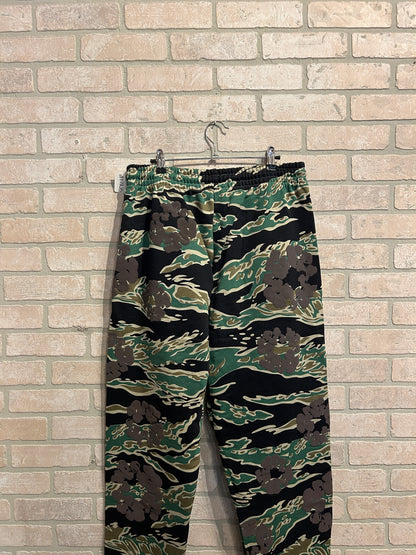 Denim Tears Camo Sweatpants L