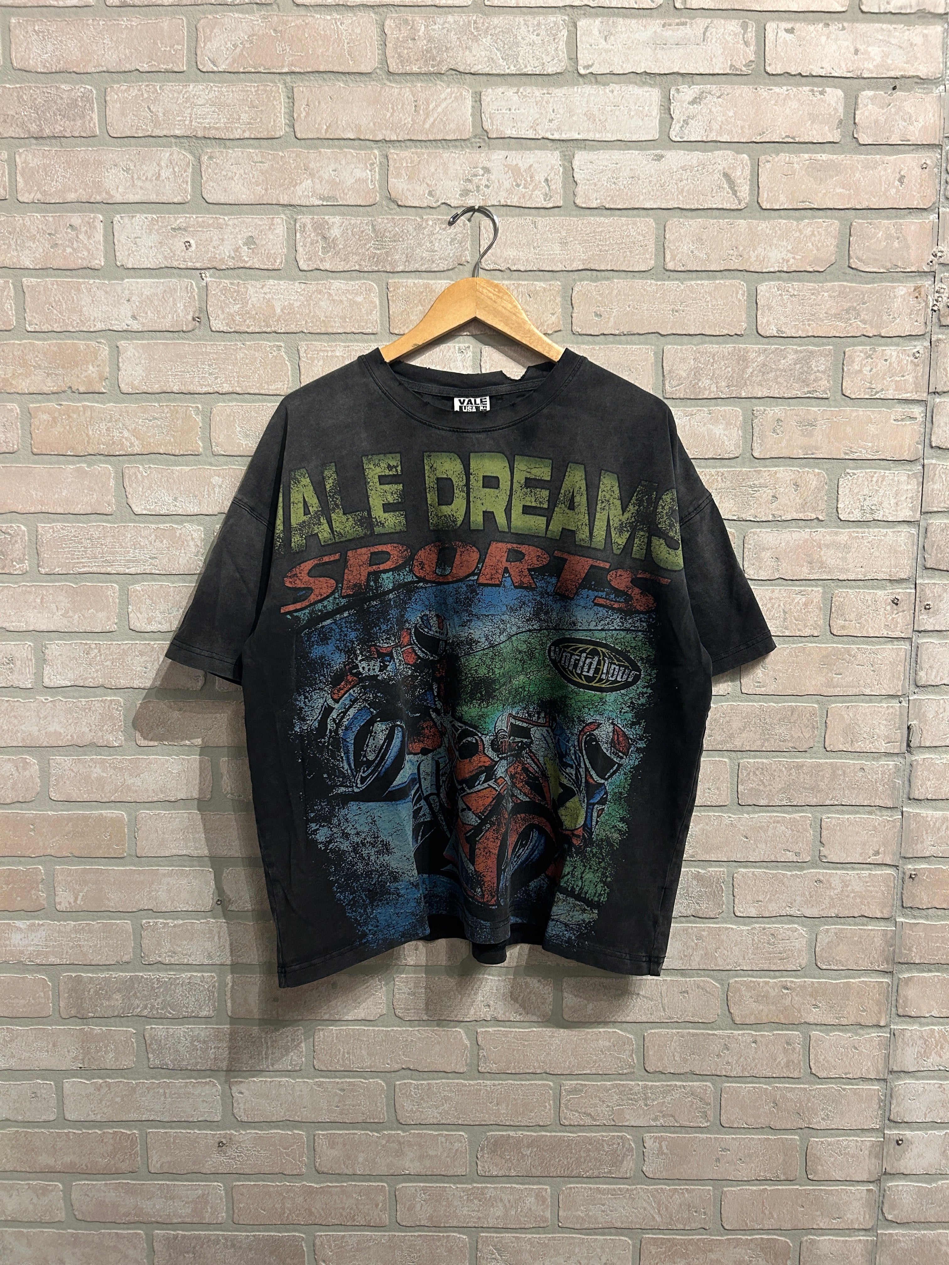 Vale Tee
