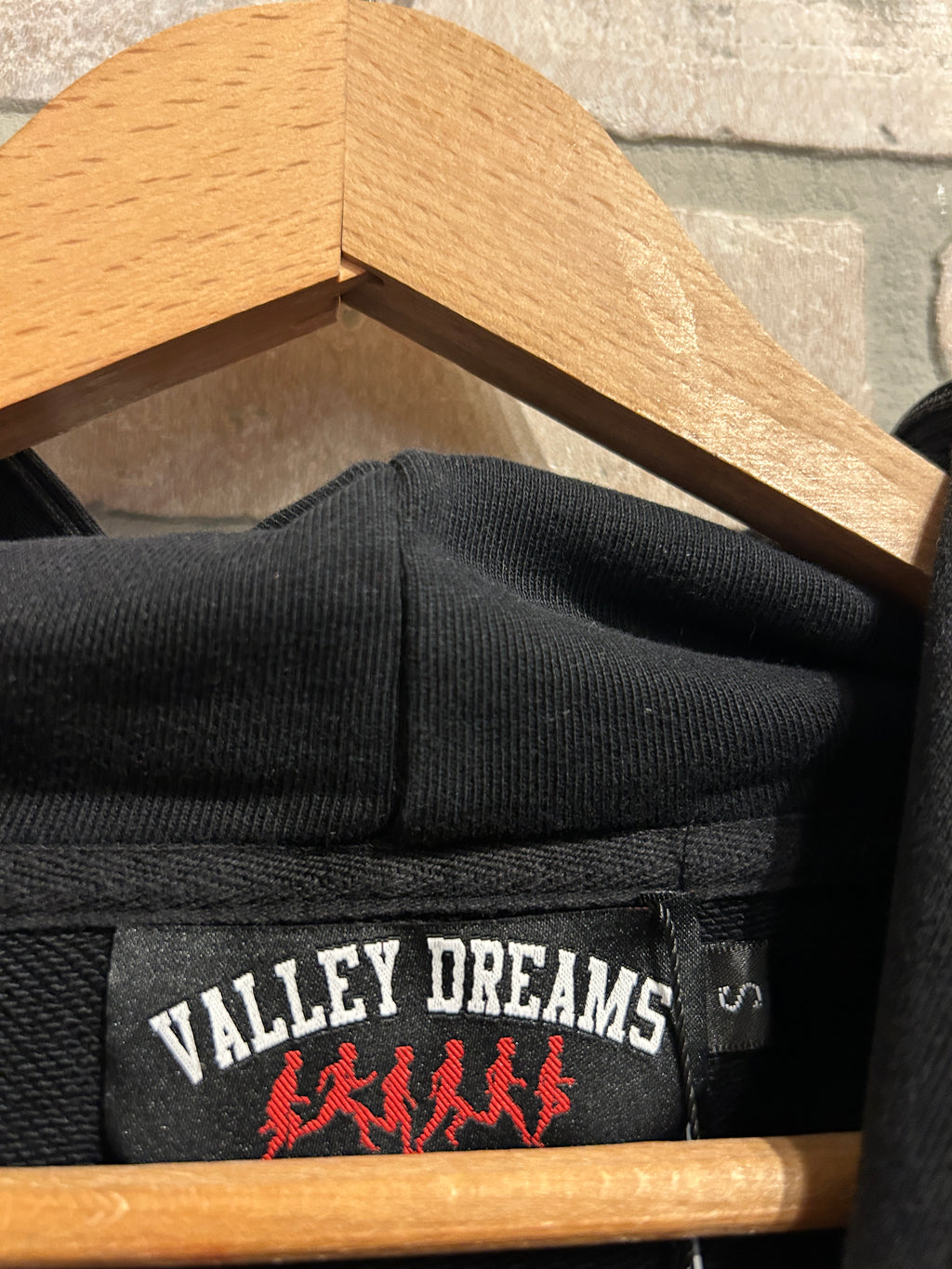 Vale Hoodie S & XL
