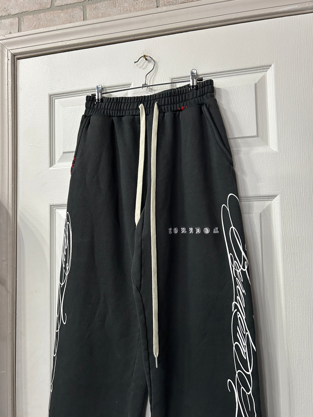 Boredom Kills Sweatpants M