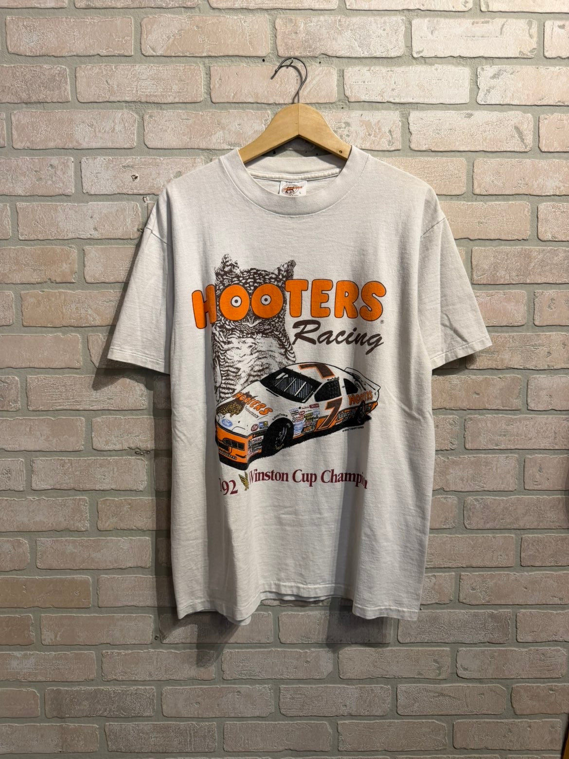 Vintage Hooters Racing Tee L