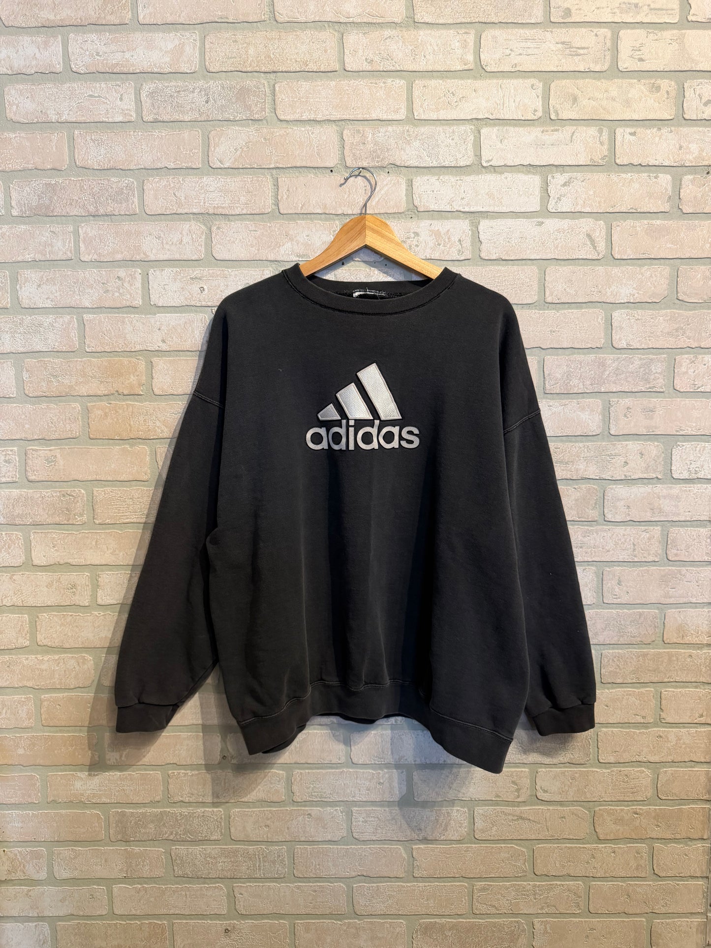 Vintage Adidas Crewneck XL