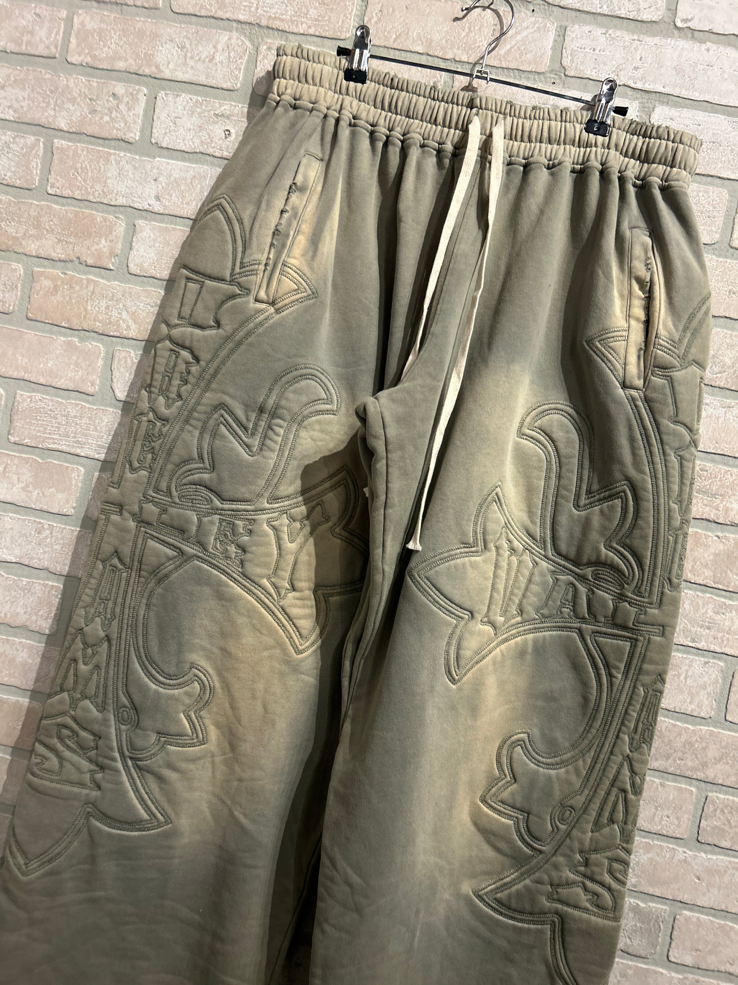 Vale Cross Sweatpants XL