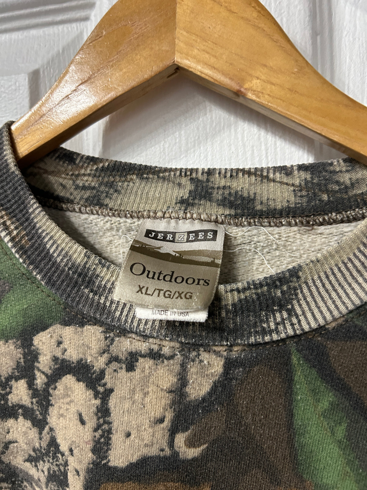 Vintage Camo Crewneck XL