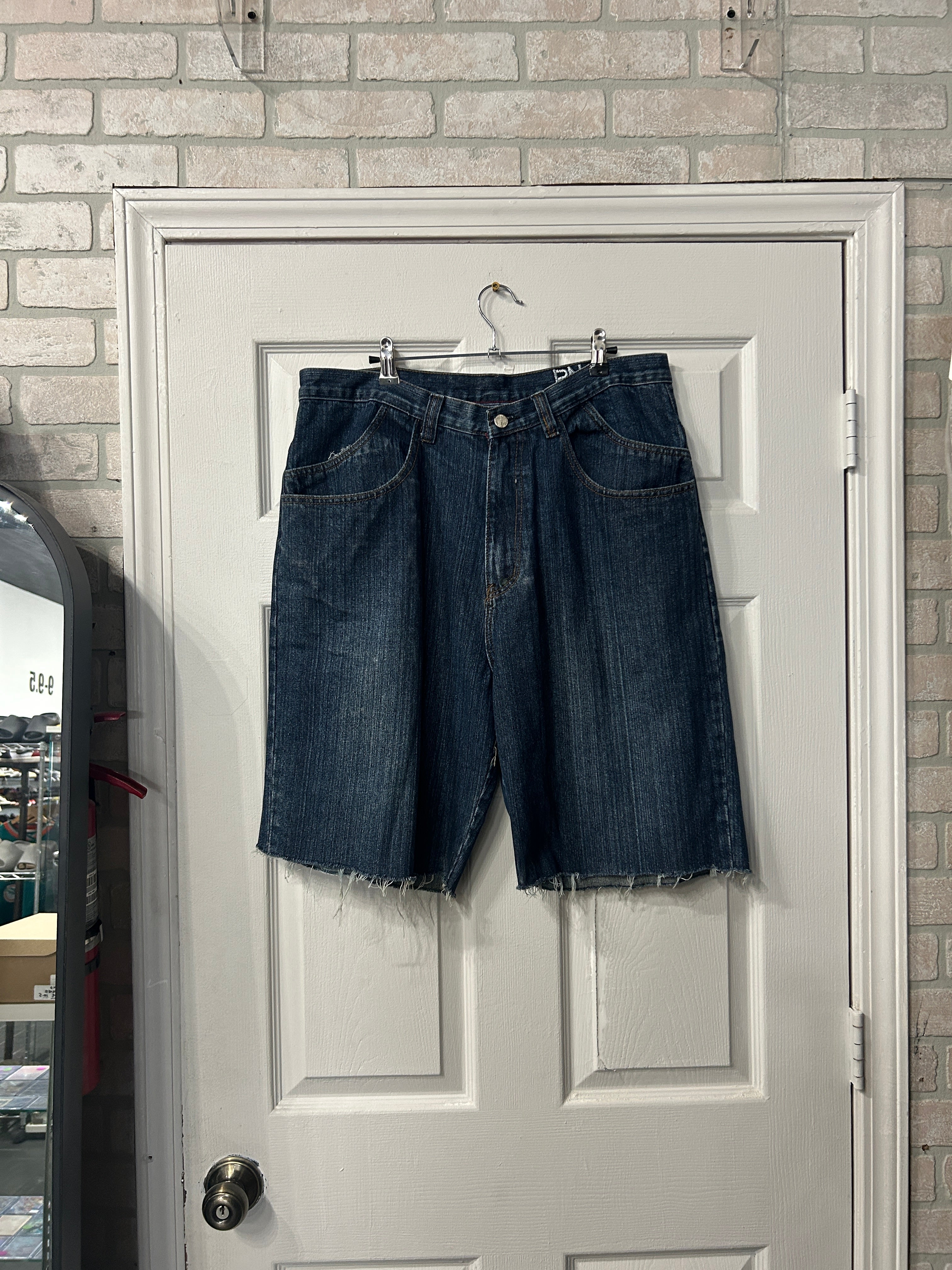 Vintage Akademiks Jean Shorts 34