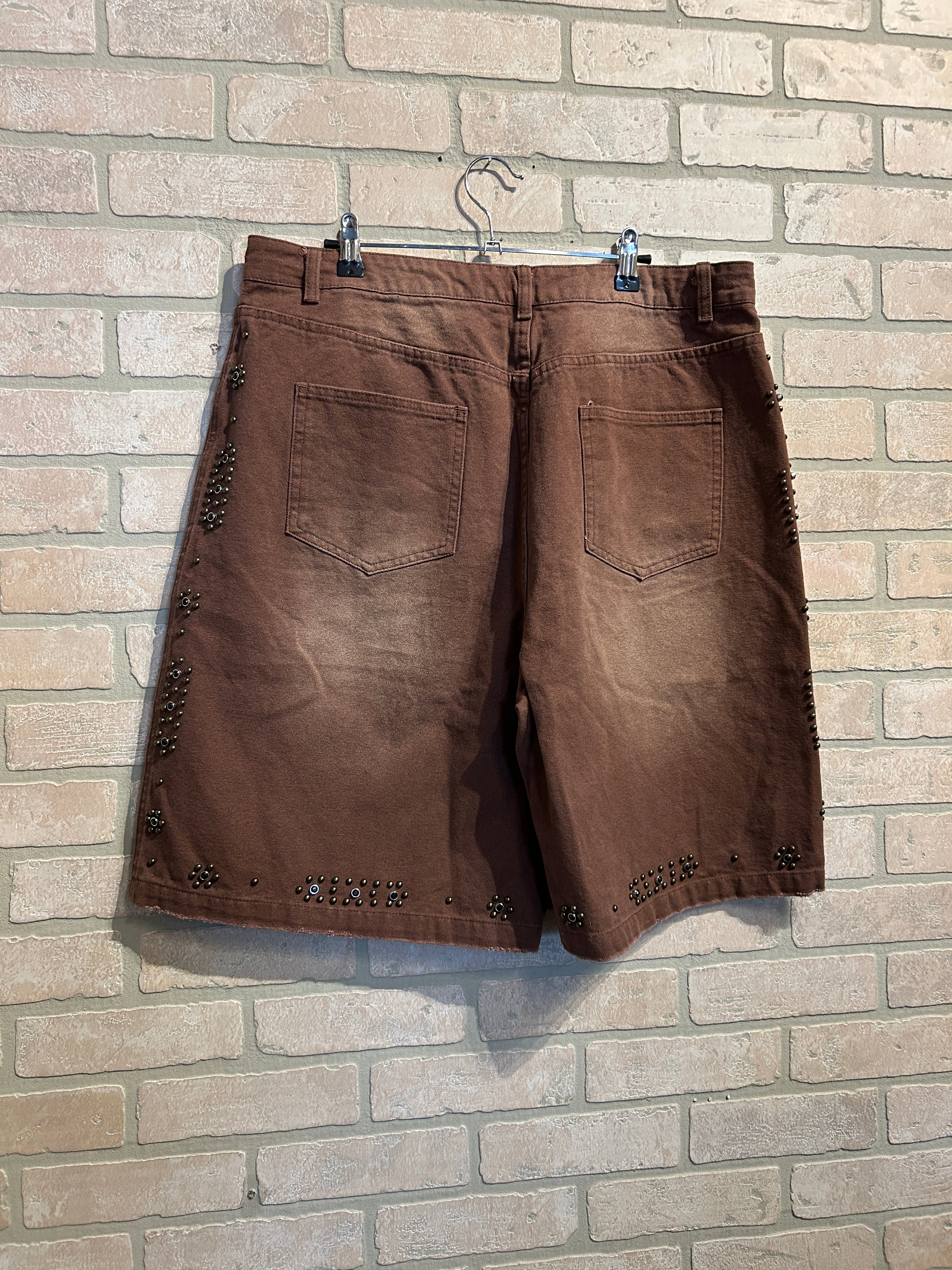 Vale Studded Shorts 32