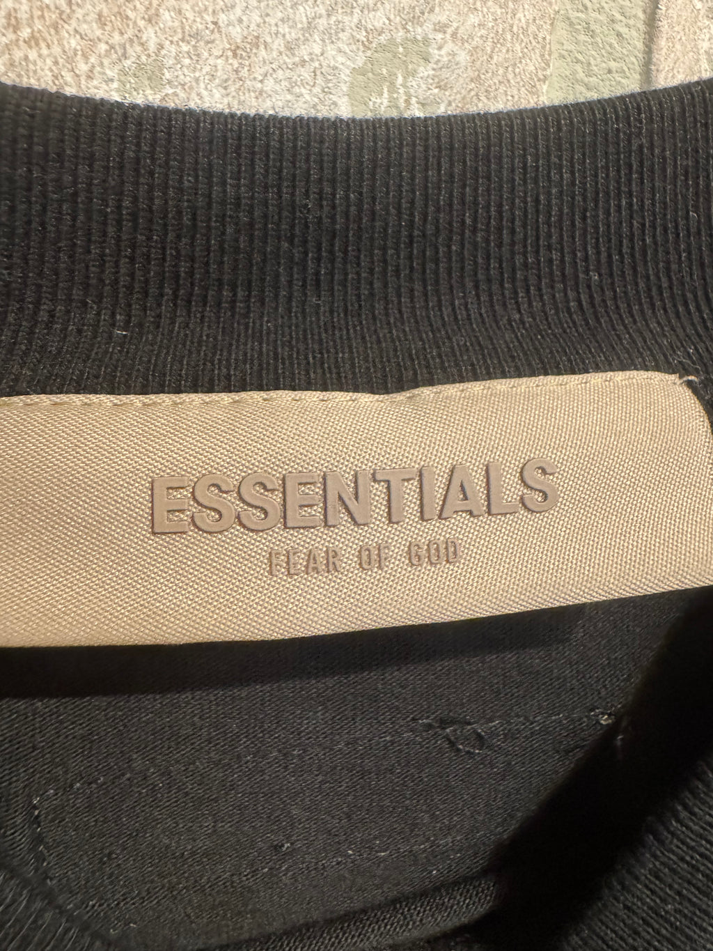 Black Essentials Tee M