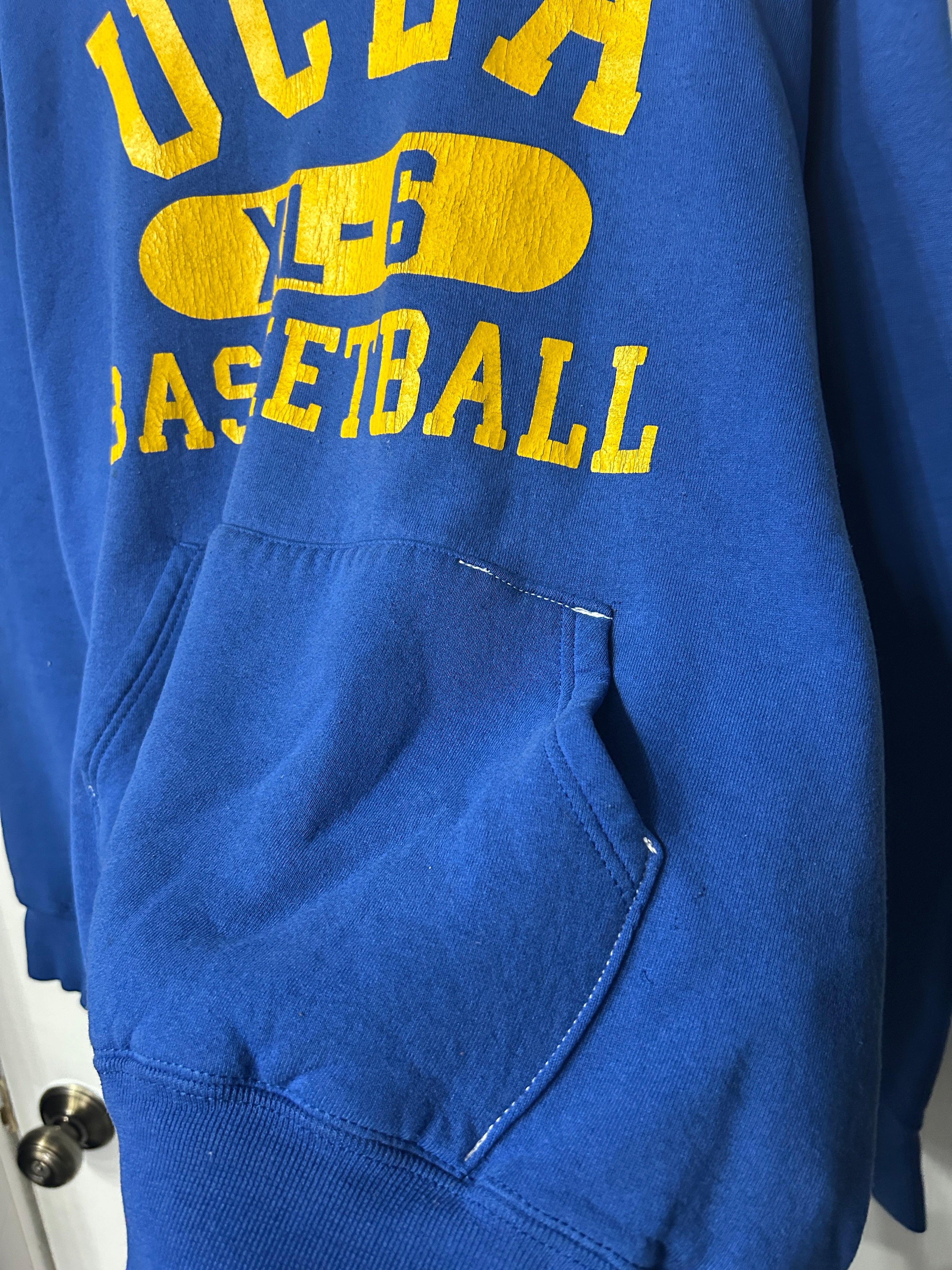 Vintage 90’s Ucla Russell Hoodie XL