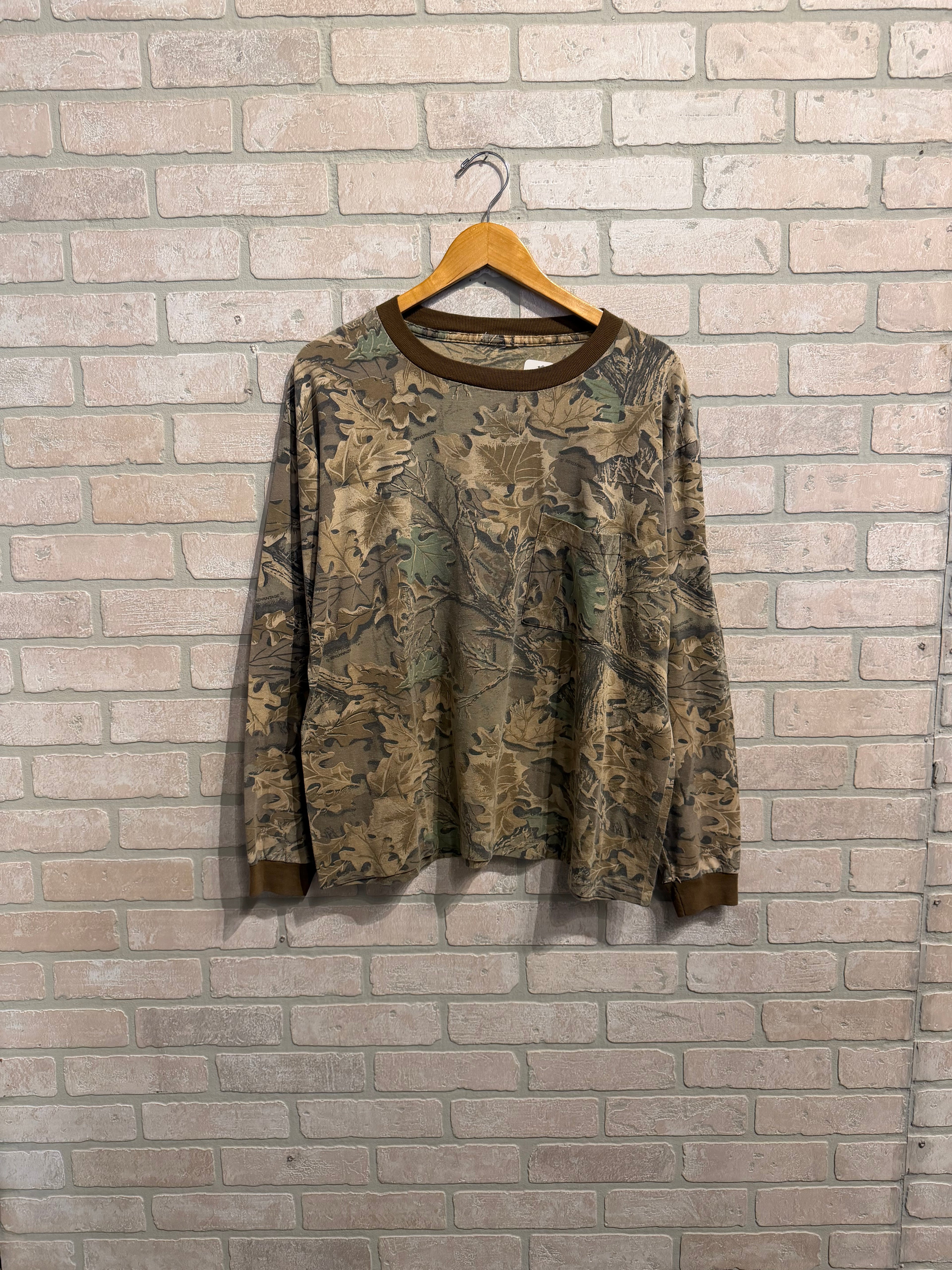 Vintage Camo longsleeve L