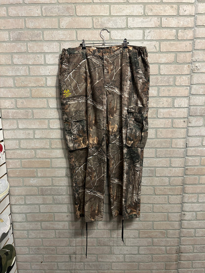 Camo Cargo Pants 40/42