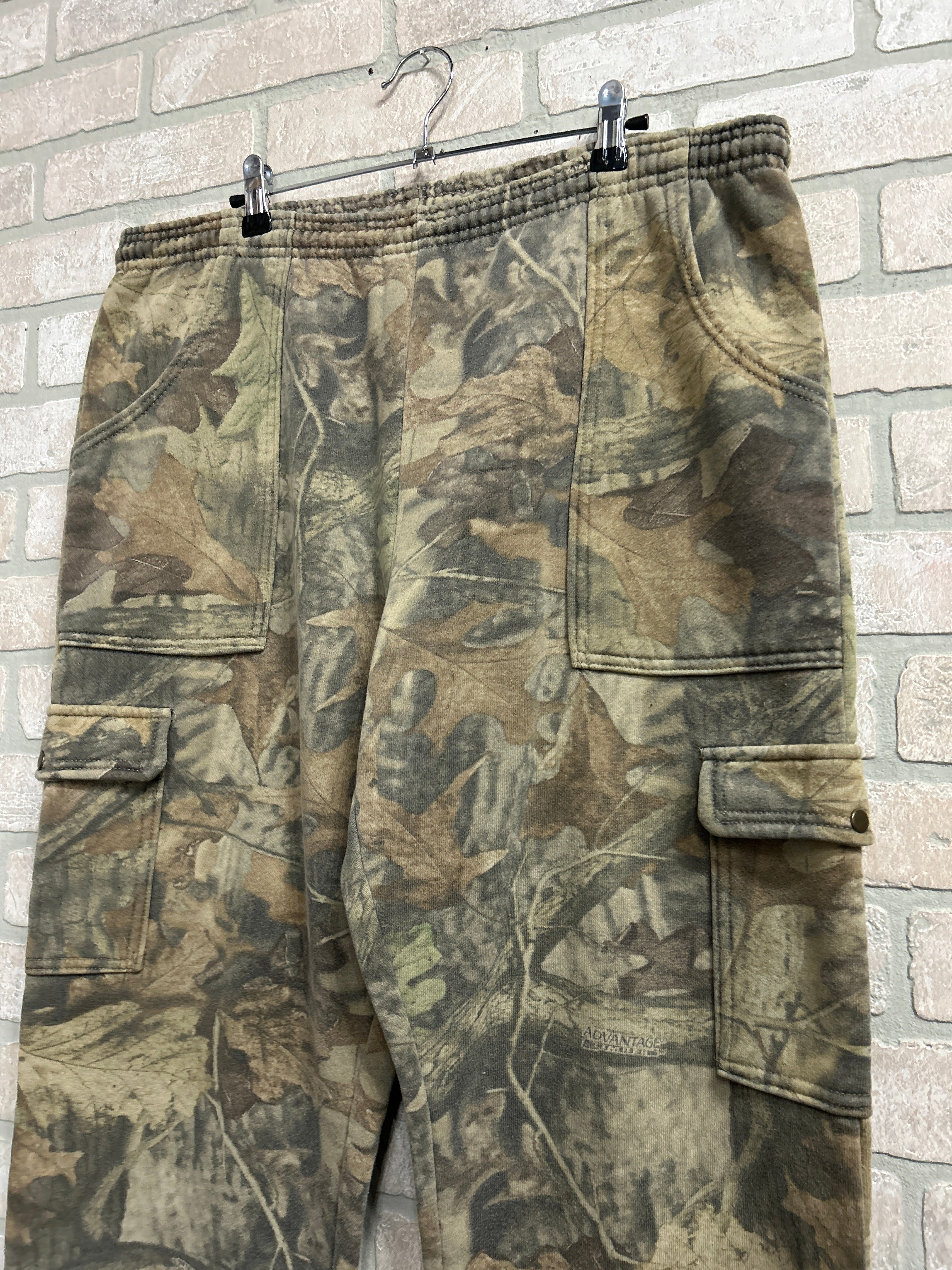 Vintage Camo Sweatpants L