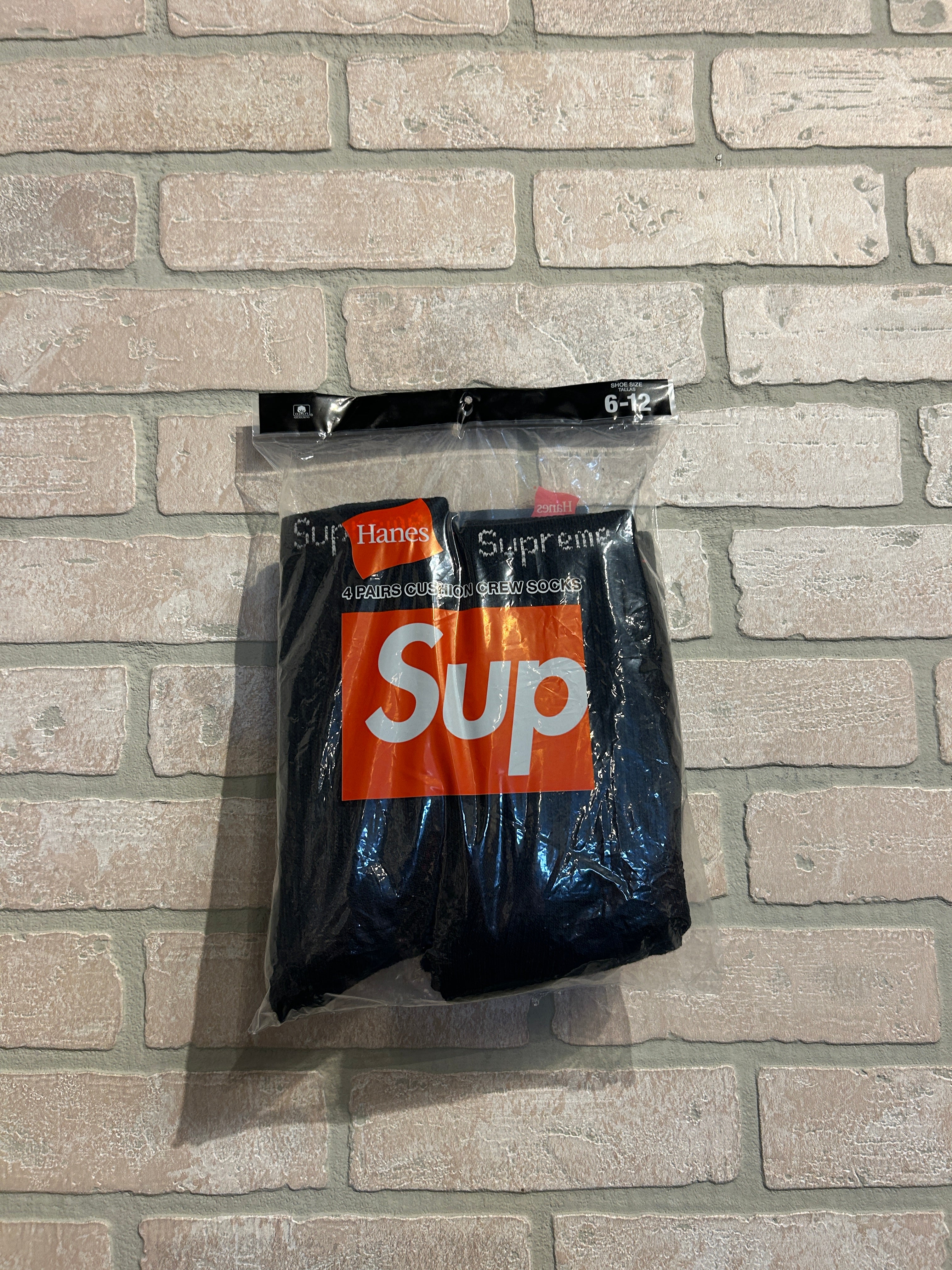 Black Supreme Socks