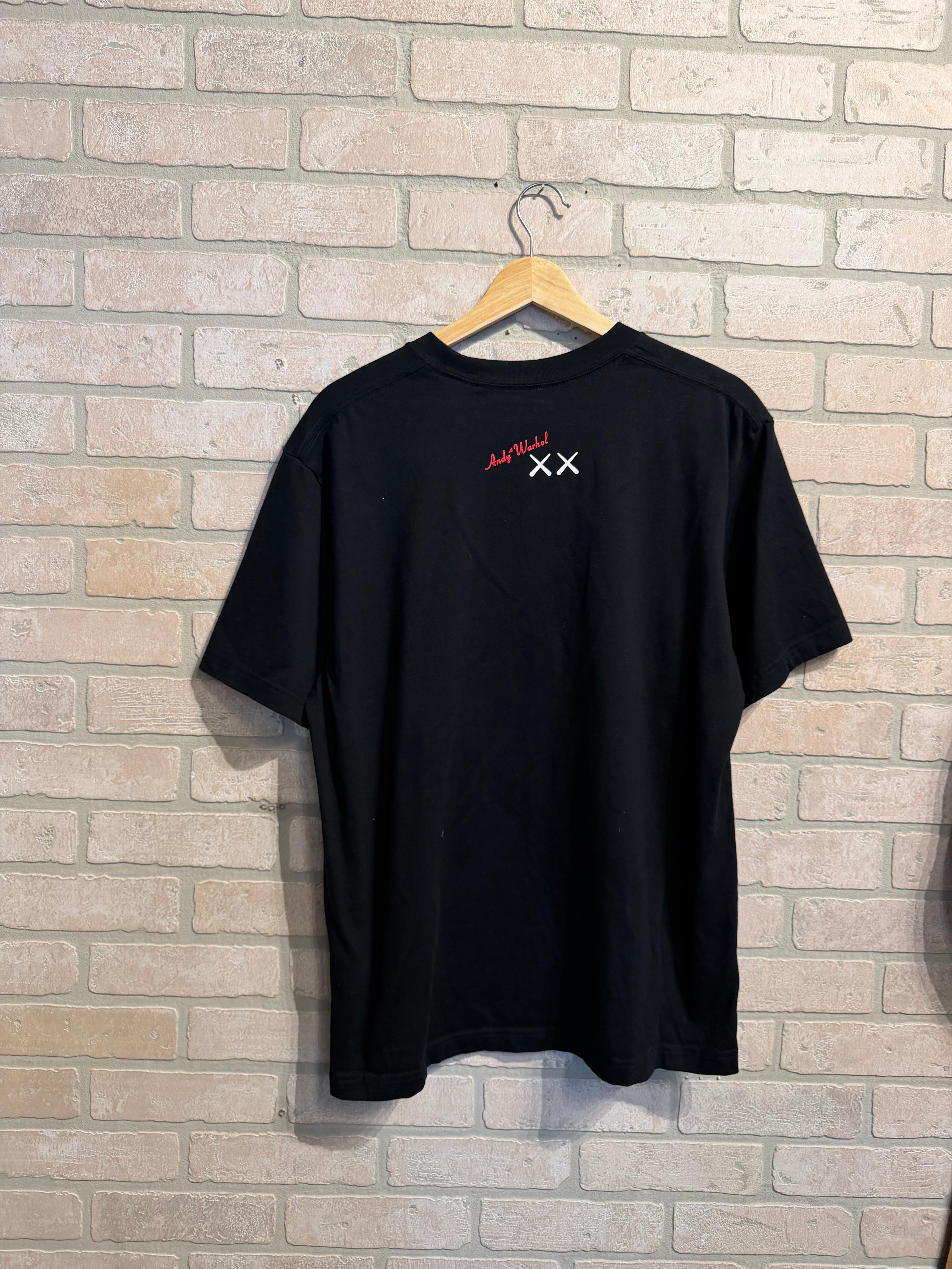 Kaws Tee XL