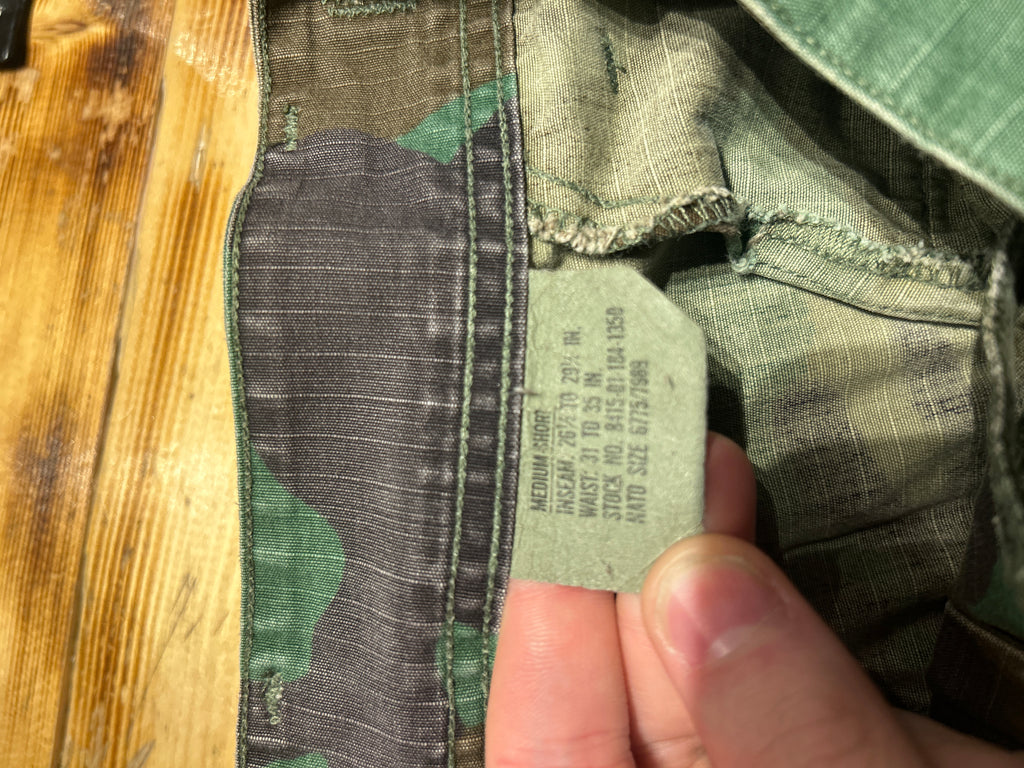 Vintage Camo Shorts 34
