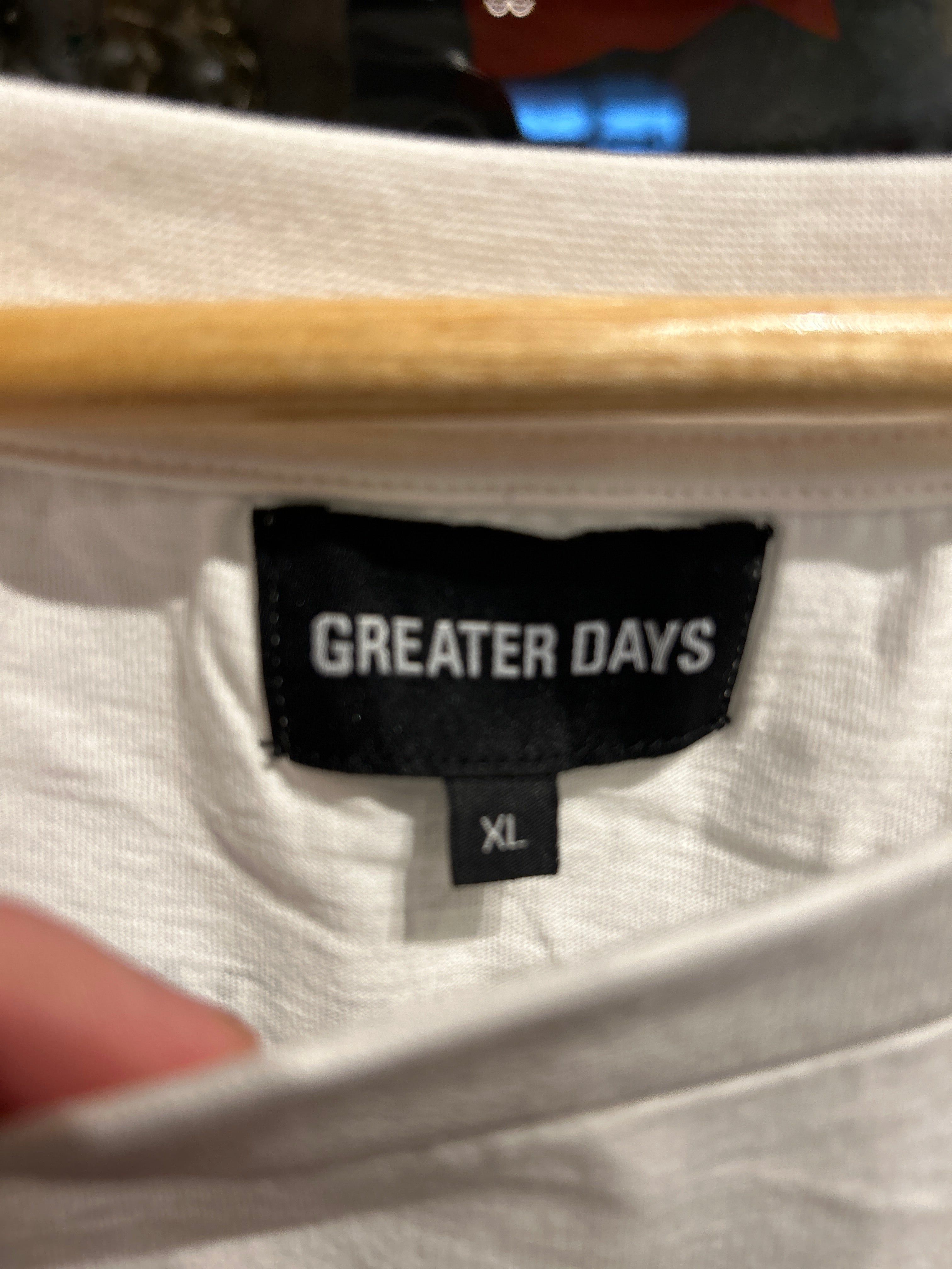 Greater Days Tee XL