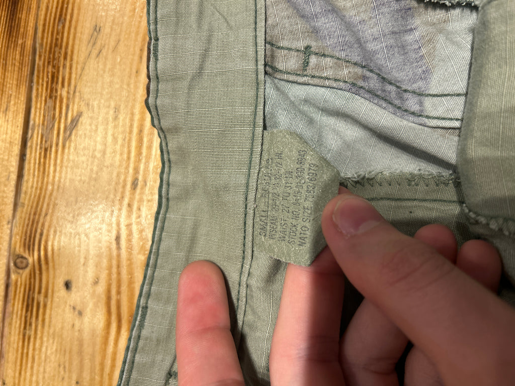 Vintage Camo Shorts 30