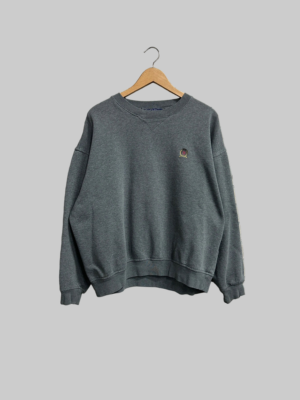 Vintage y2k Tommy Hilfiger Crewneck XL
