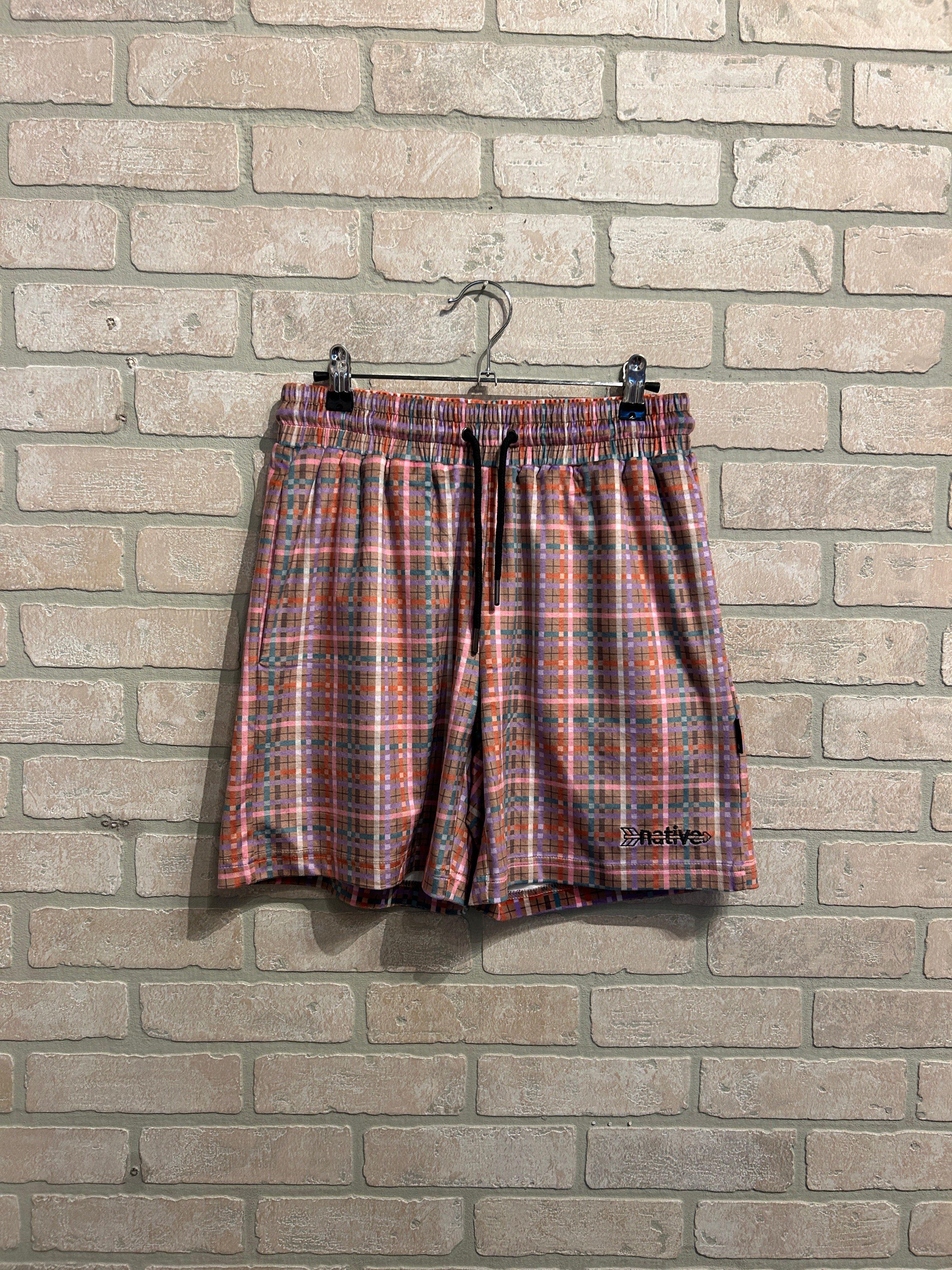 Native Shorts S