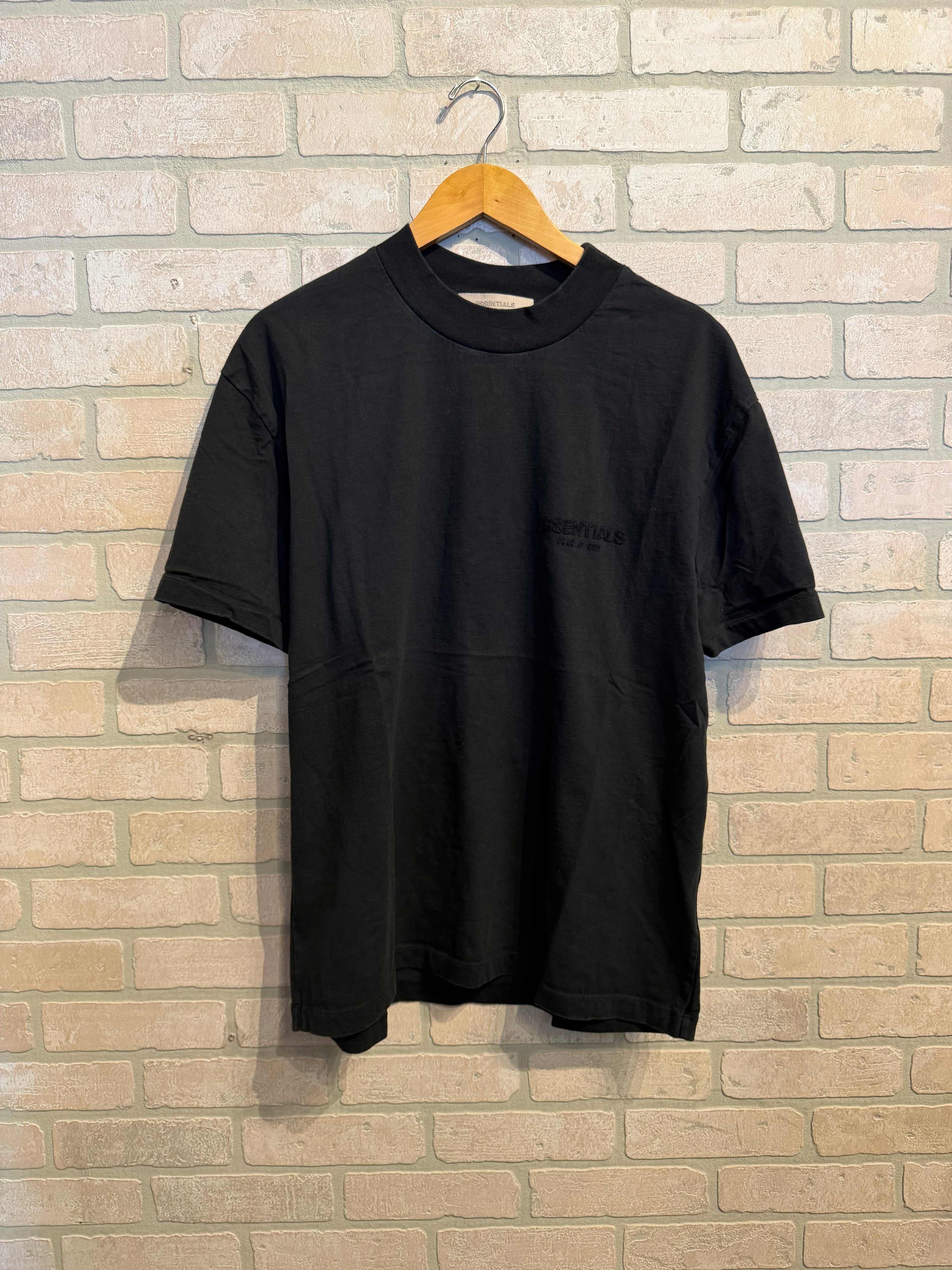 Essentials Tee M